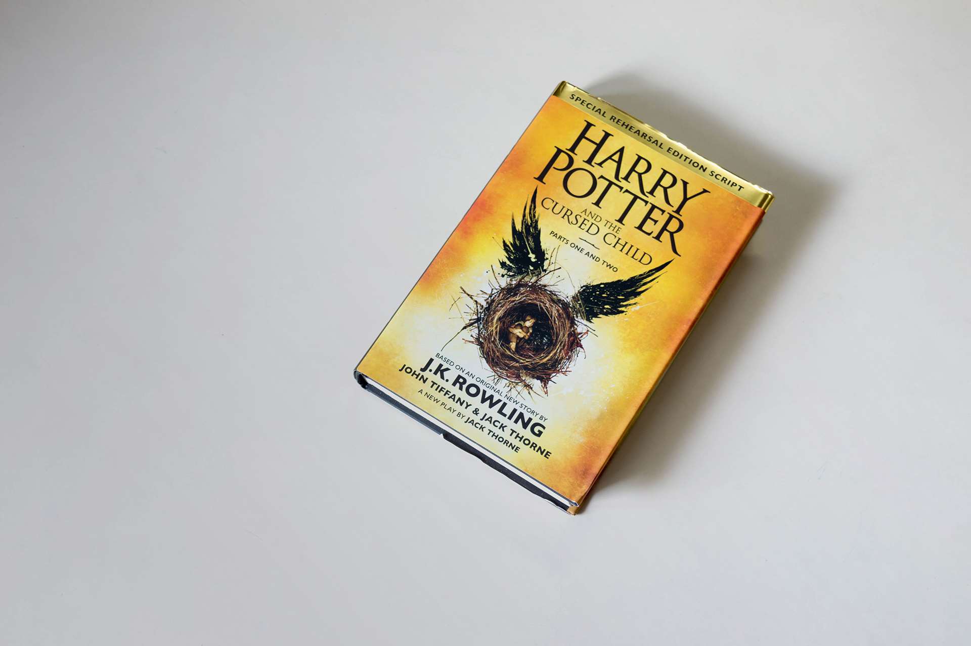Harry Potter and the Cursed Child Special Rehearsal Edition Script HD Wallpaper