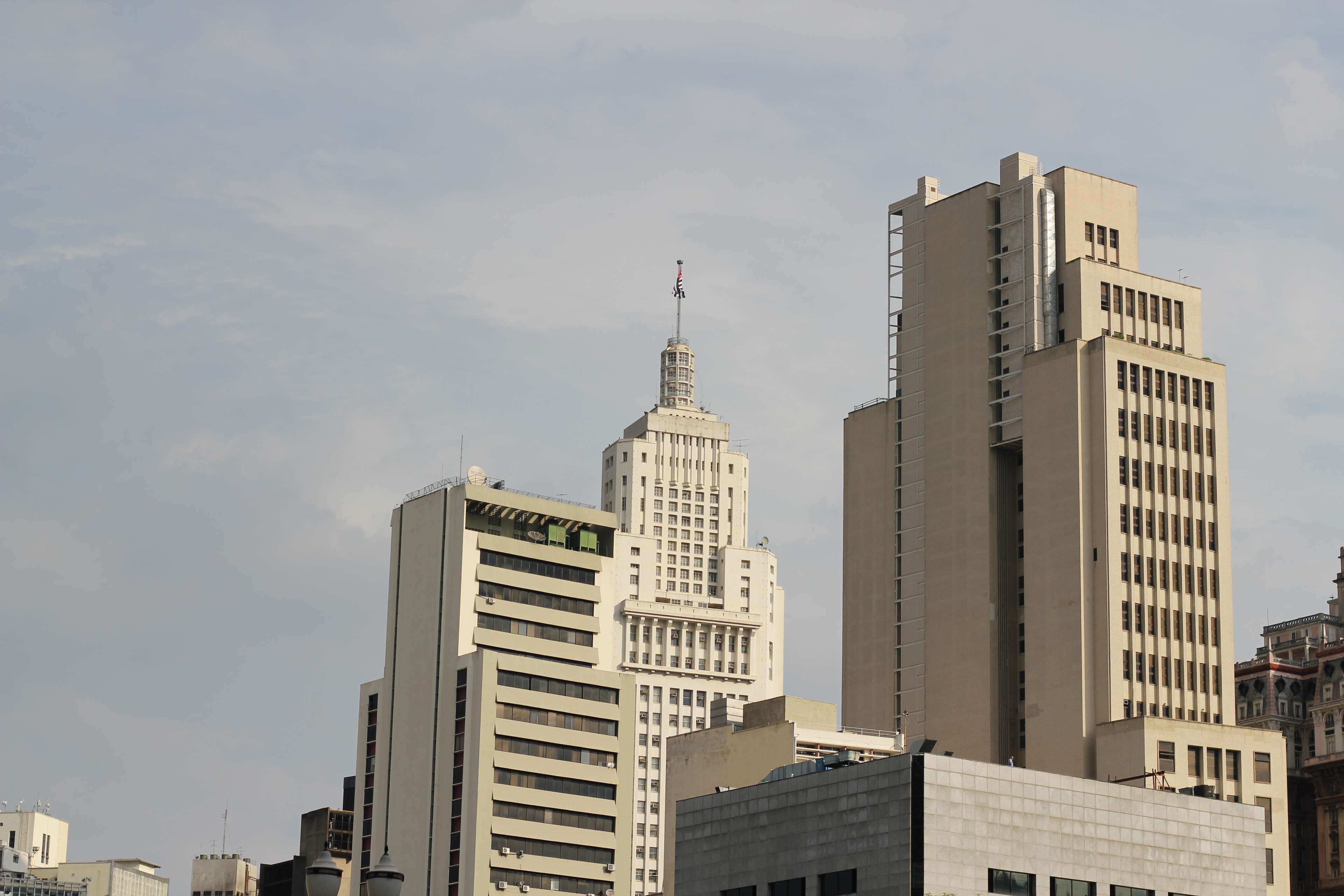 Edifices in Sao Paulo, Brazil HD Wallpaper