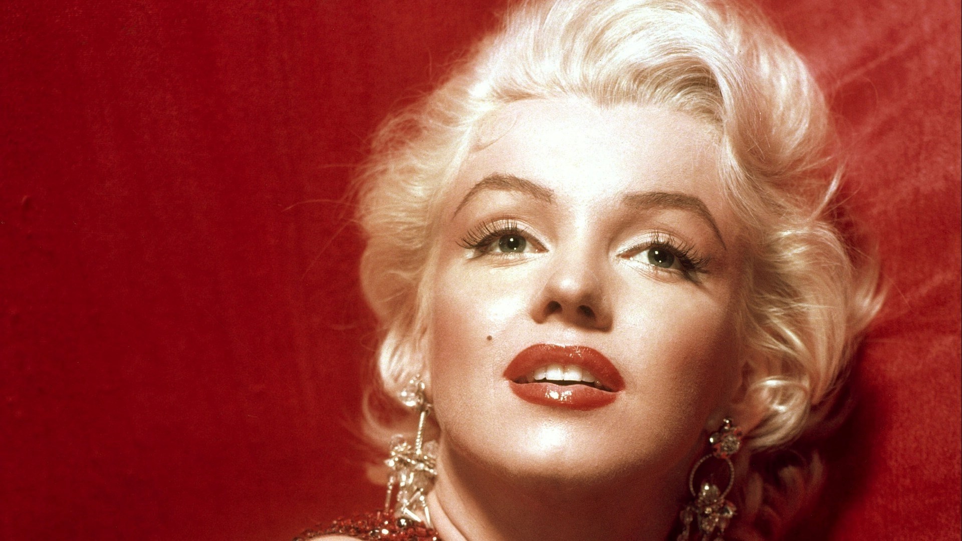 Marilyn Monroe portrait HD Wallpaper