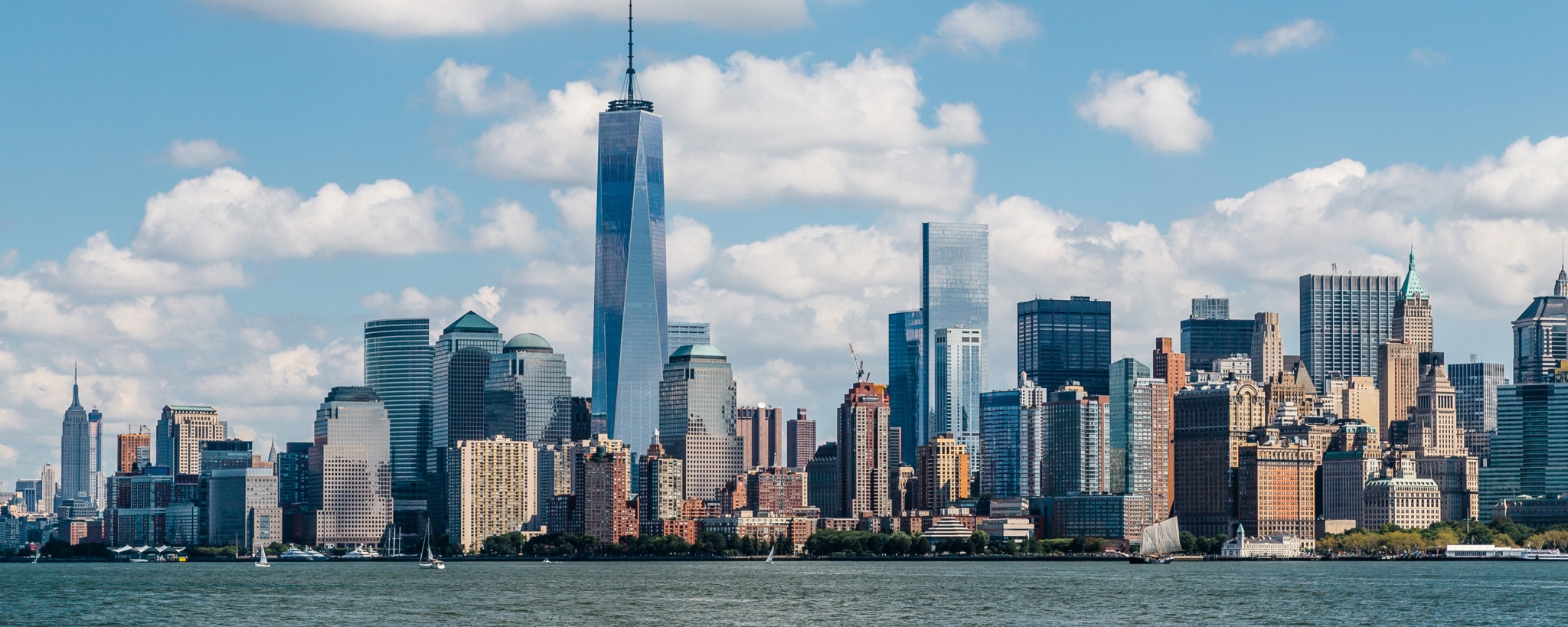 New York City Skyline with One World Trade Center HD Wallpaper