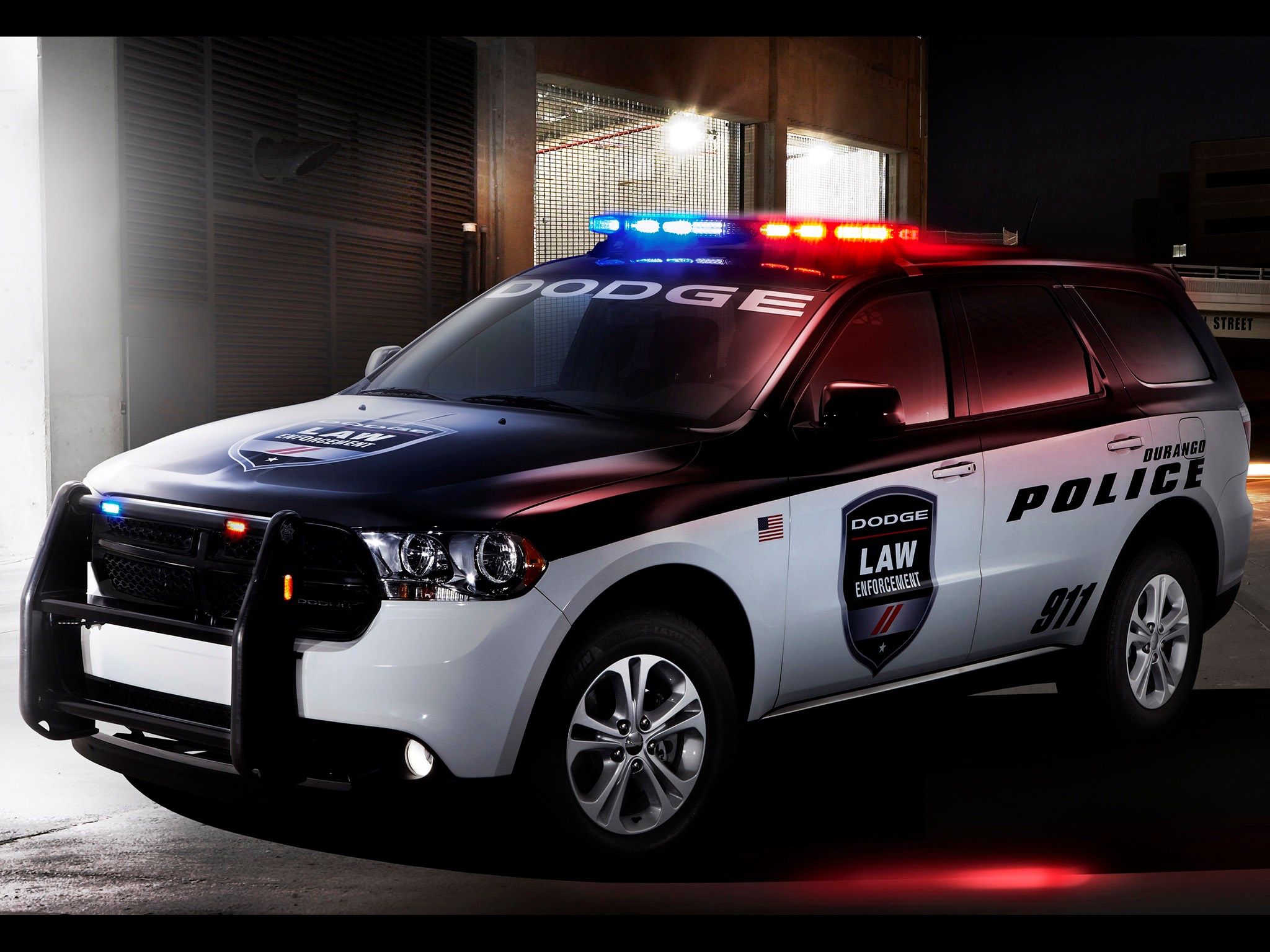 Dodge Durango Police SUV with Lights HD Wallpaper