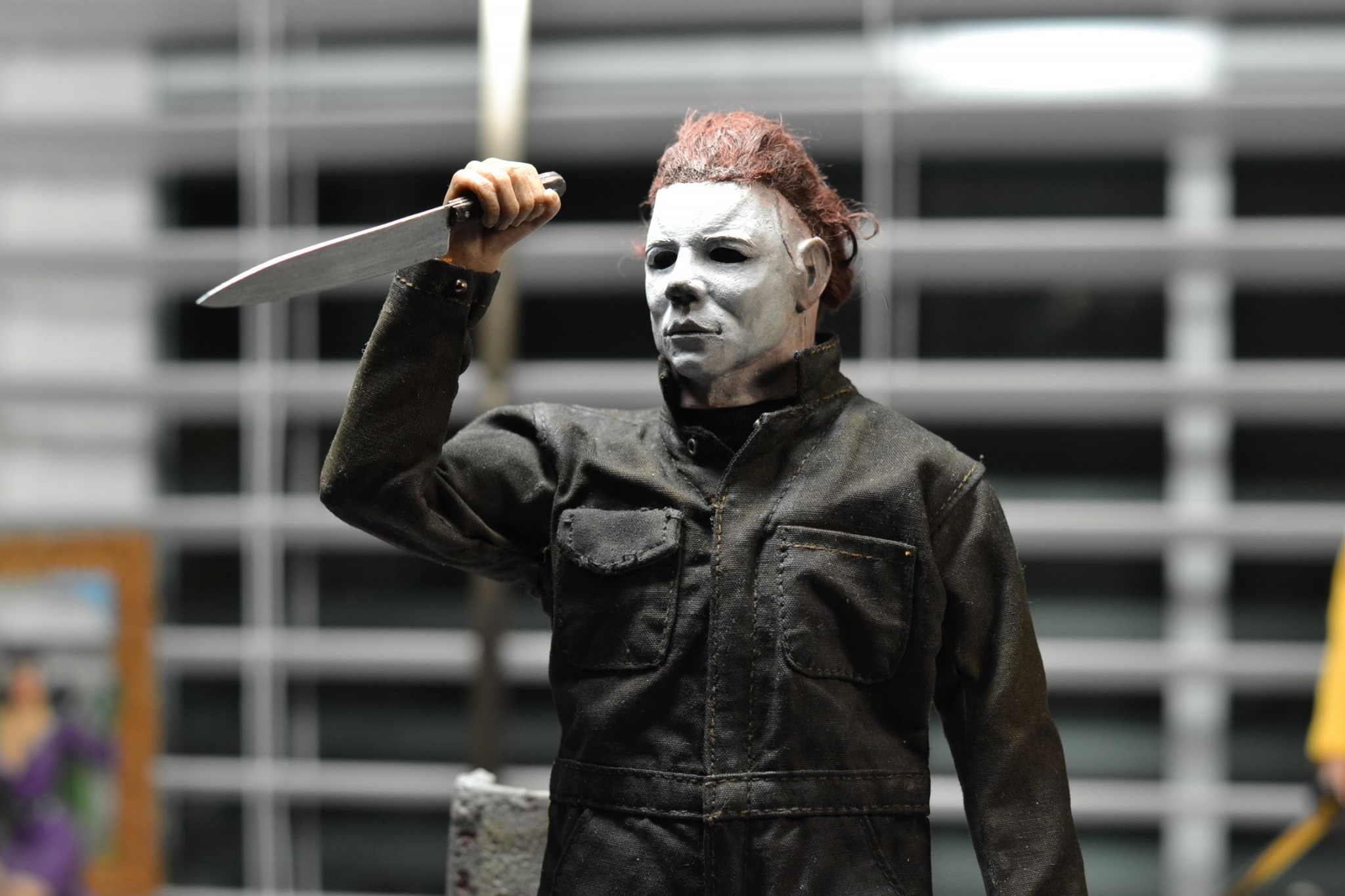Michael Myers holding a knife HD Wallpaper