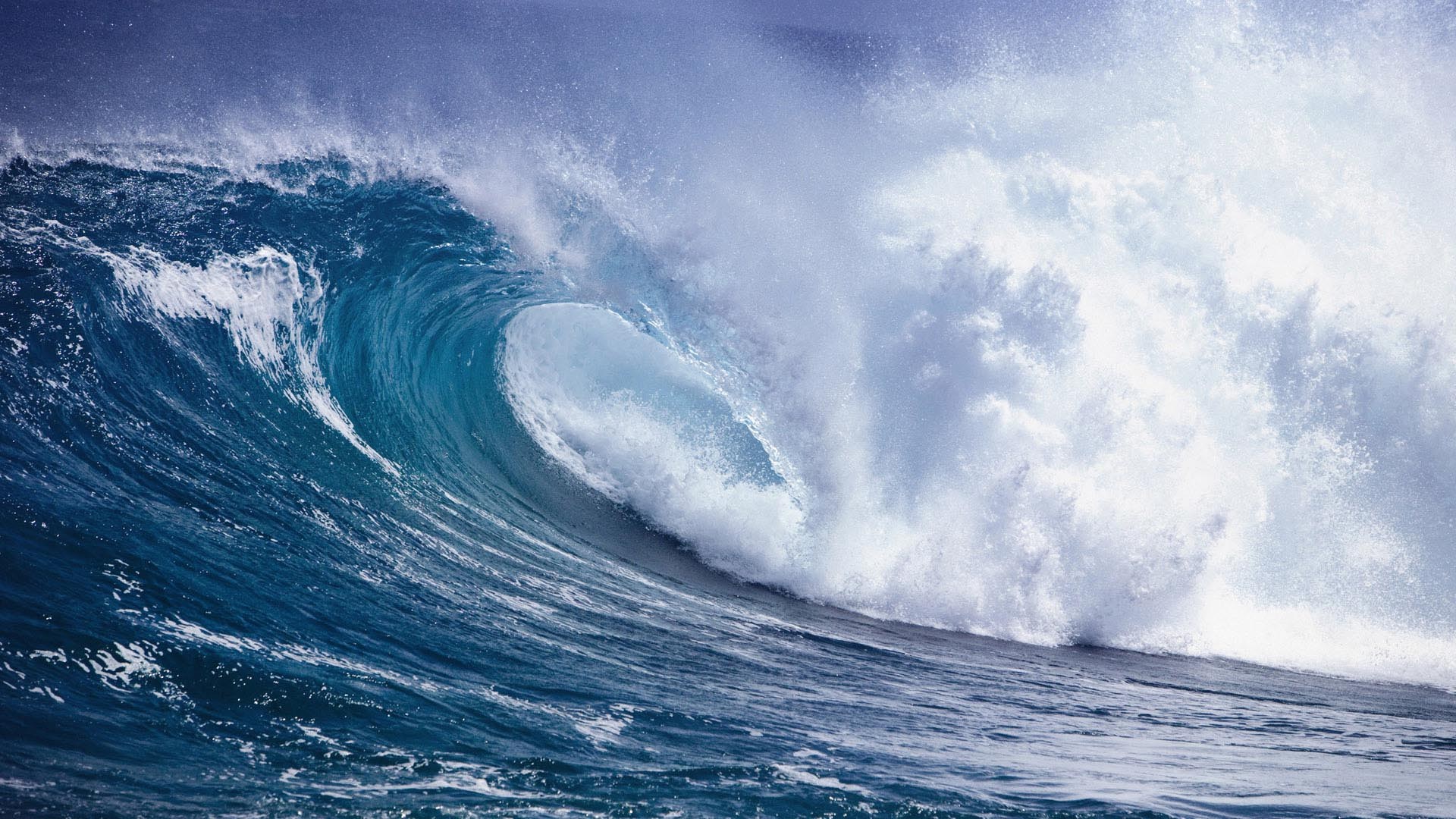 Crashing ocean wave with white foam HD Wallpaper