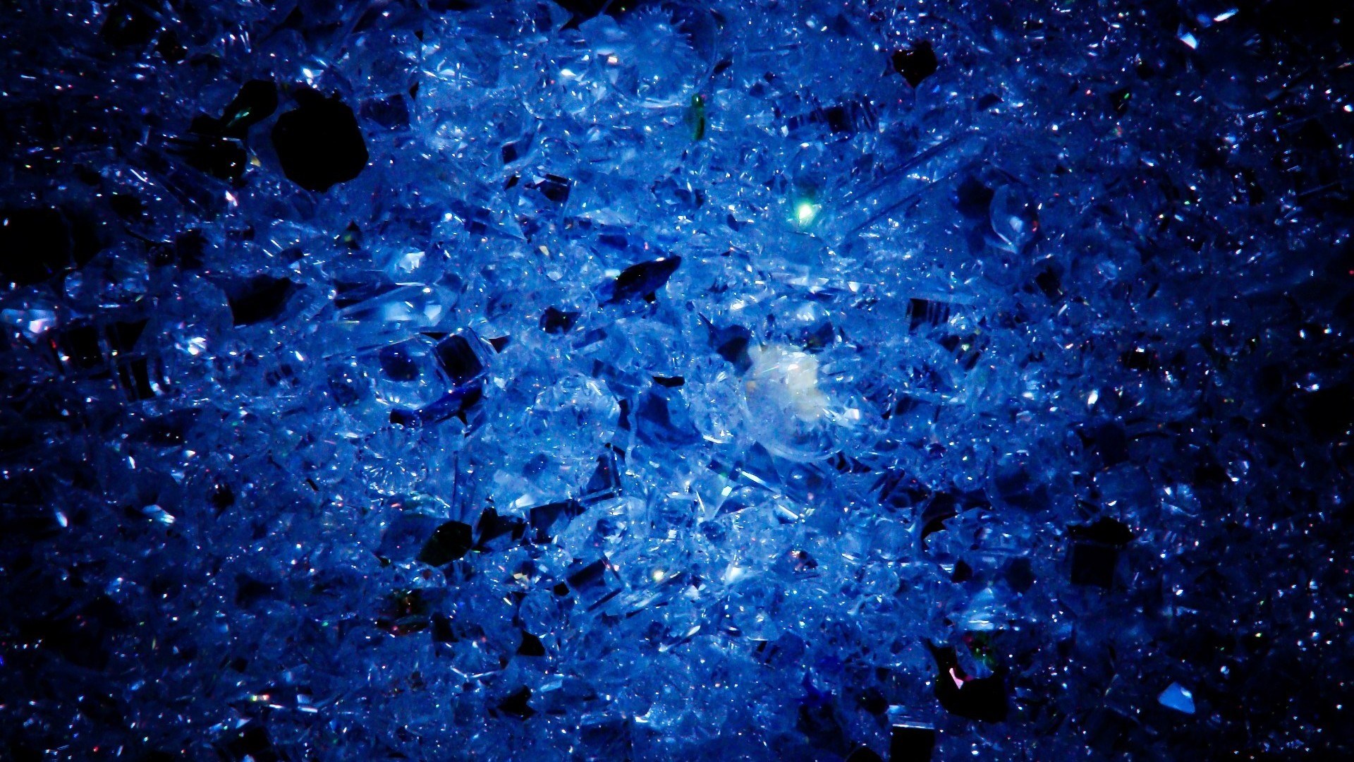 Blue shattered glass texture HD Wallpaper