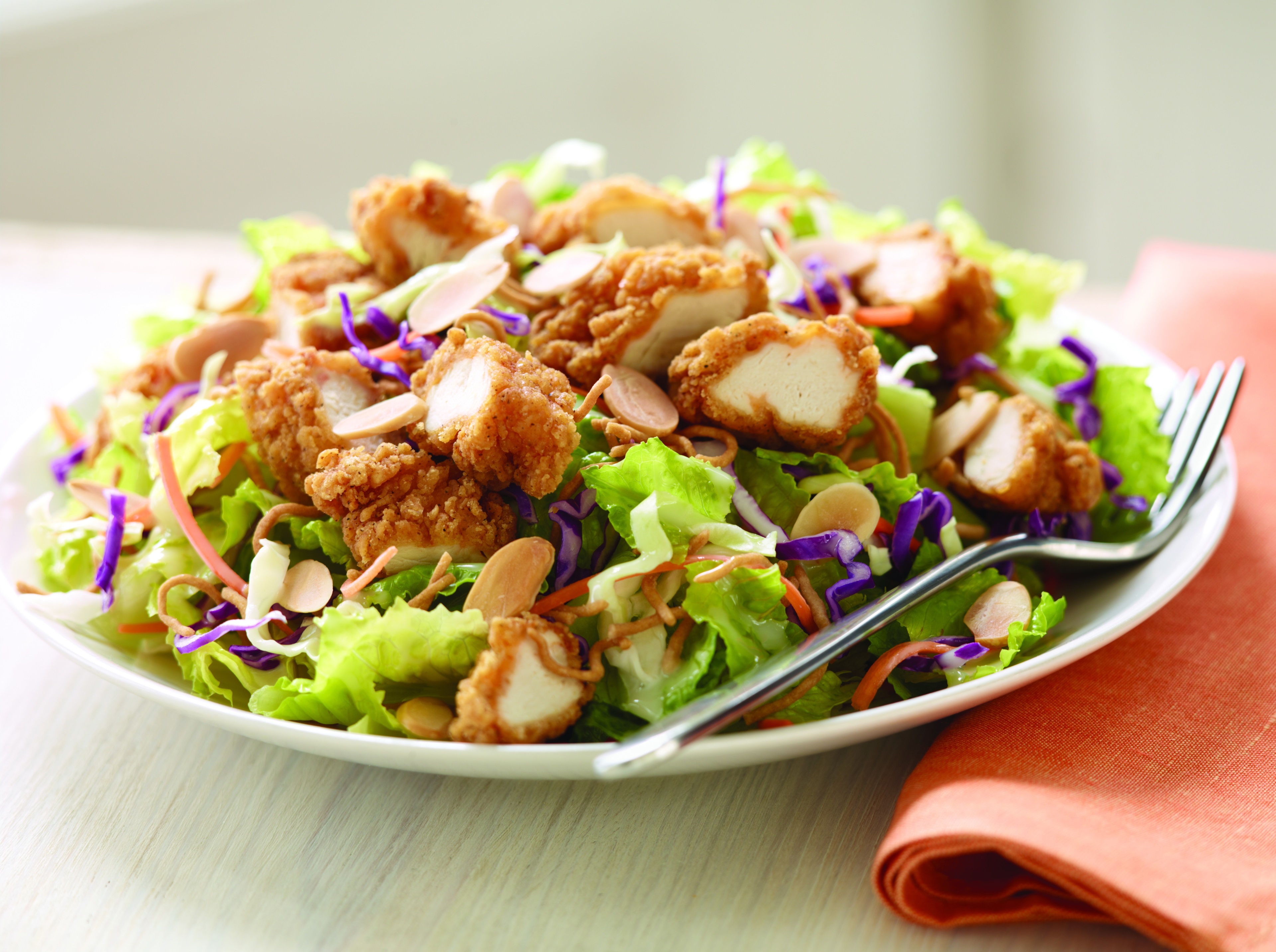 Chicken Salad with Almonds and Crispy Noodles HD Wallpaper