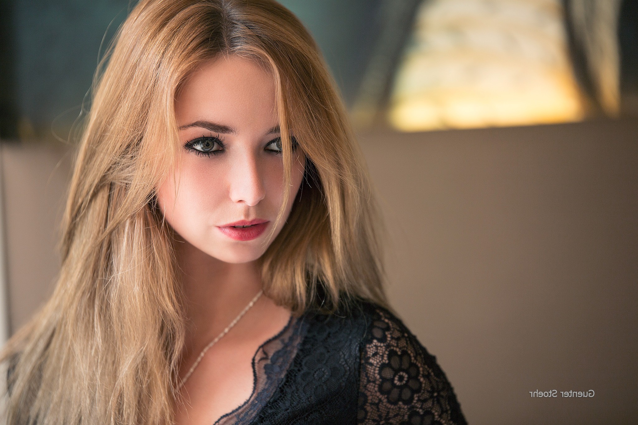 Woman with blonde hair and black lace top HD Wallpaper