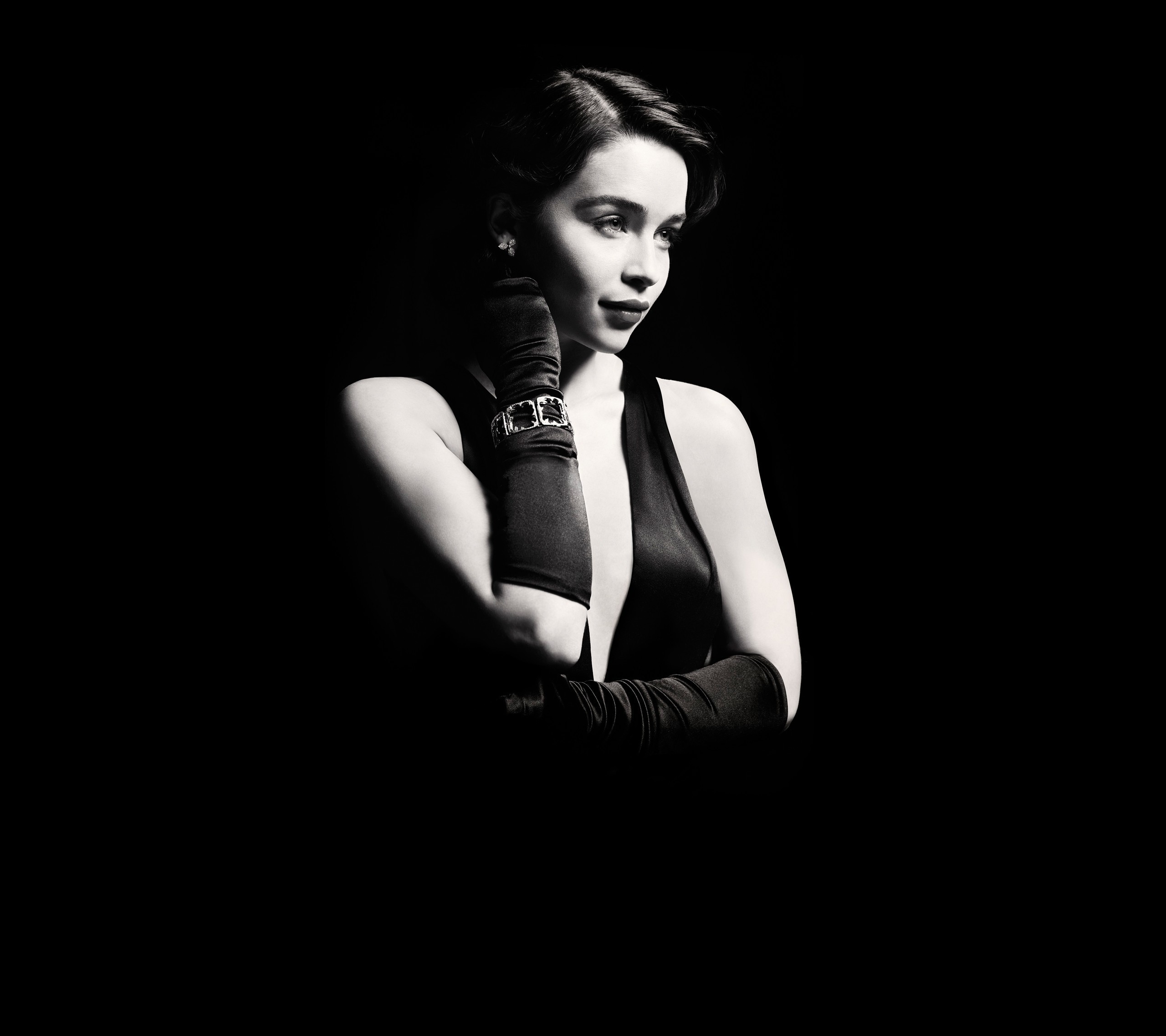 Emilia Clarke in black dress and gloves HD Wallpaper
