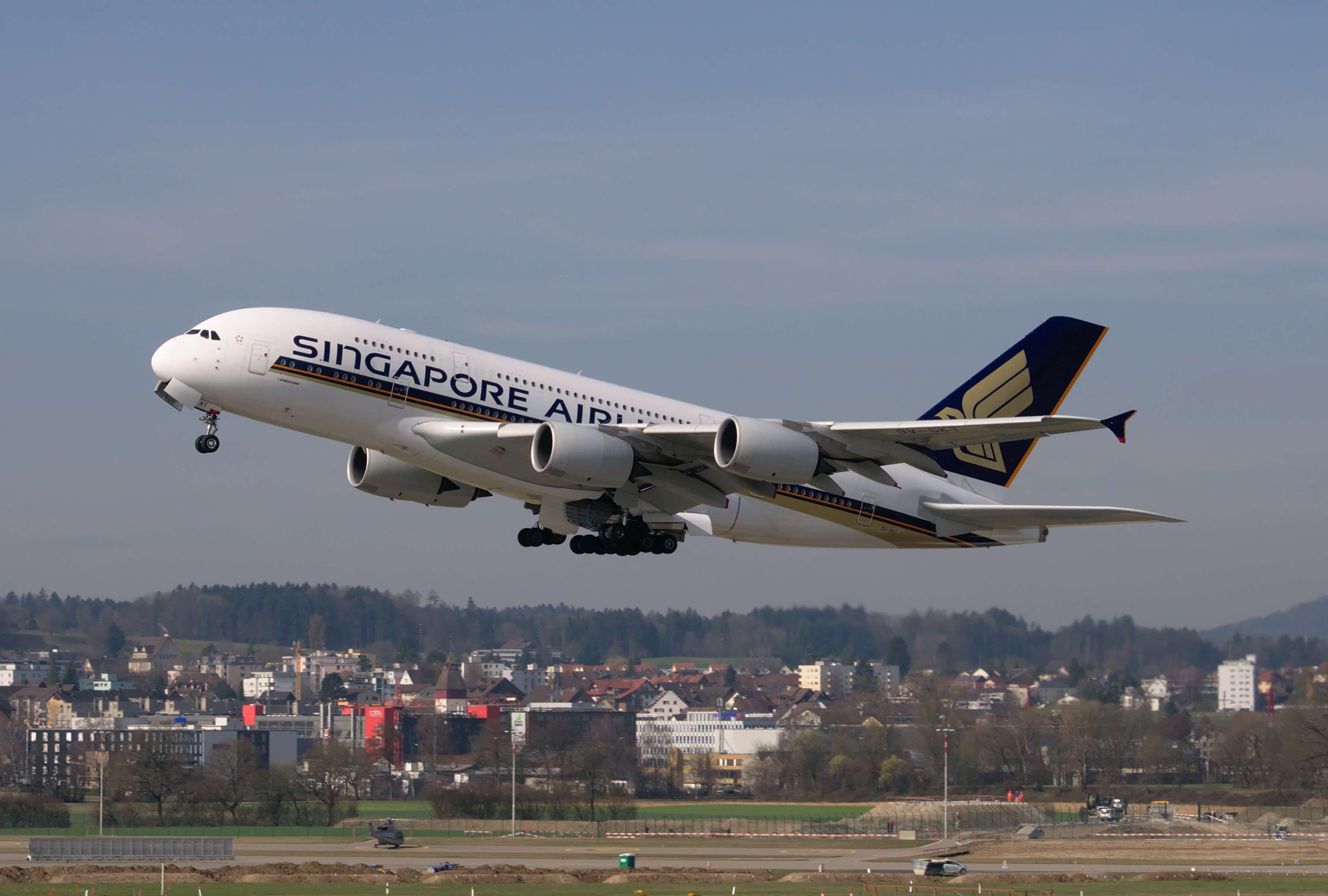 Singapore Airlines Airbus A380 taking off from Zurich Airport HD Wallpaper