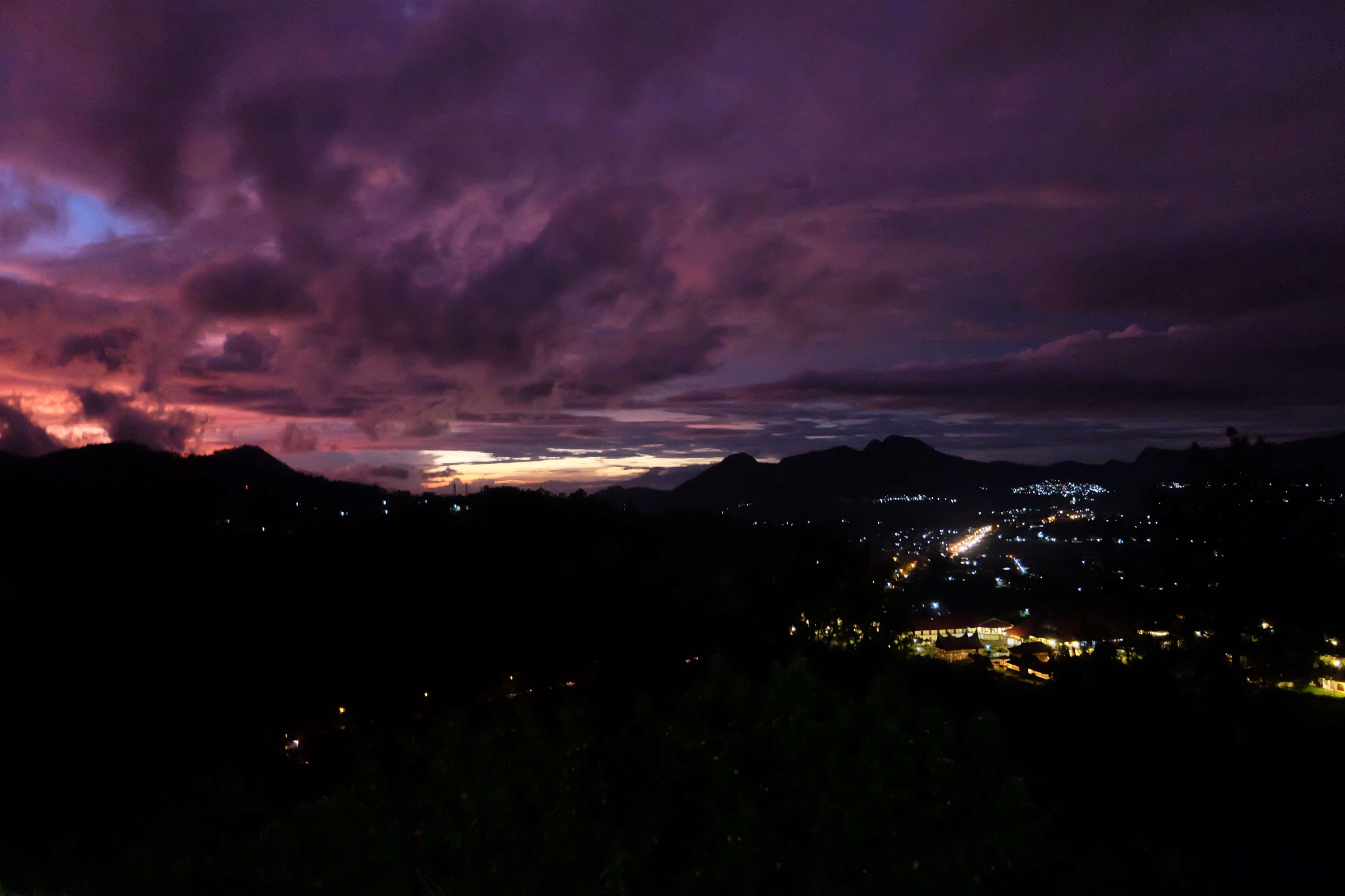 Kota Malang at Dusk with Purple Clouds HD Wallpaper