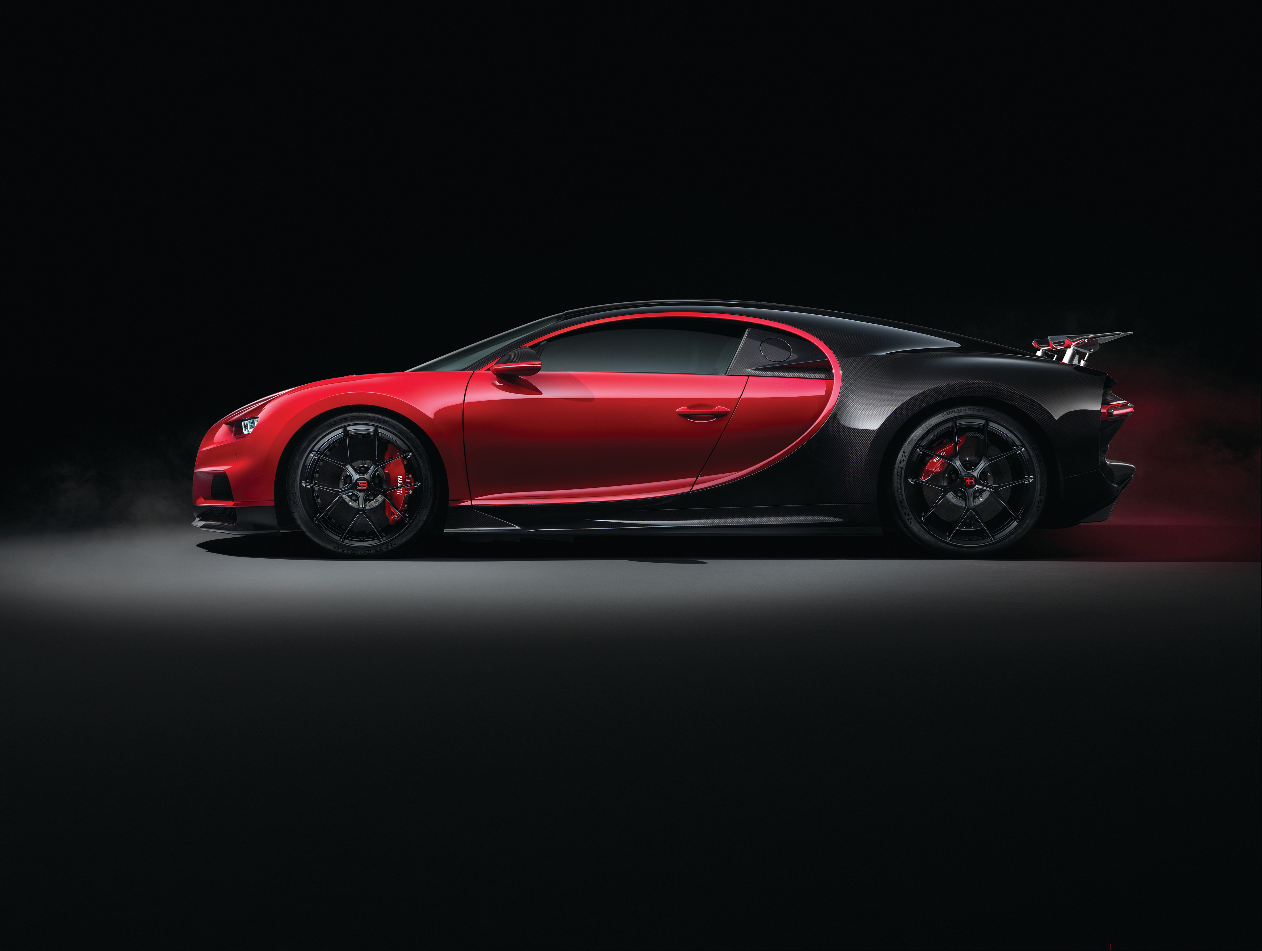 Bugatti Chiron in Red and Black HD Wallpaper
