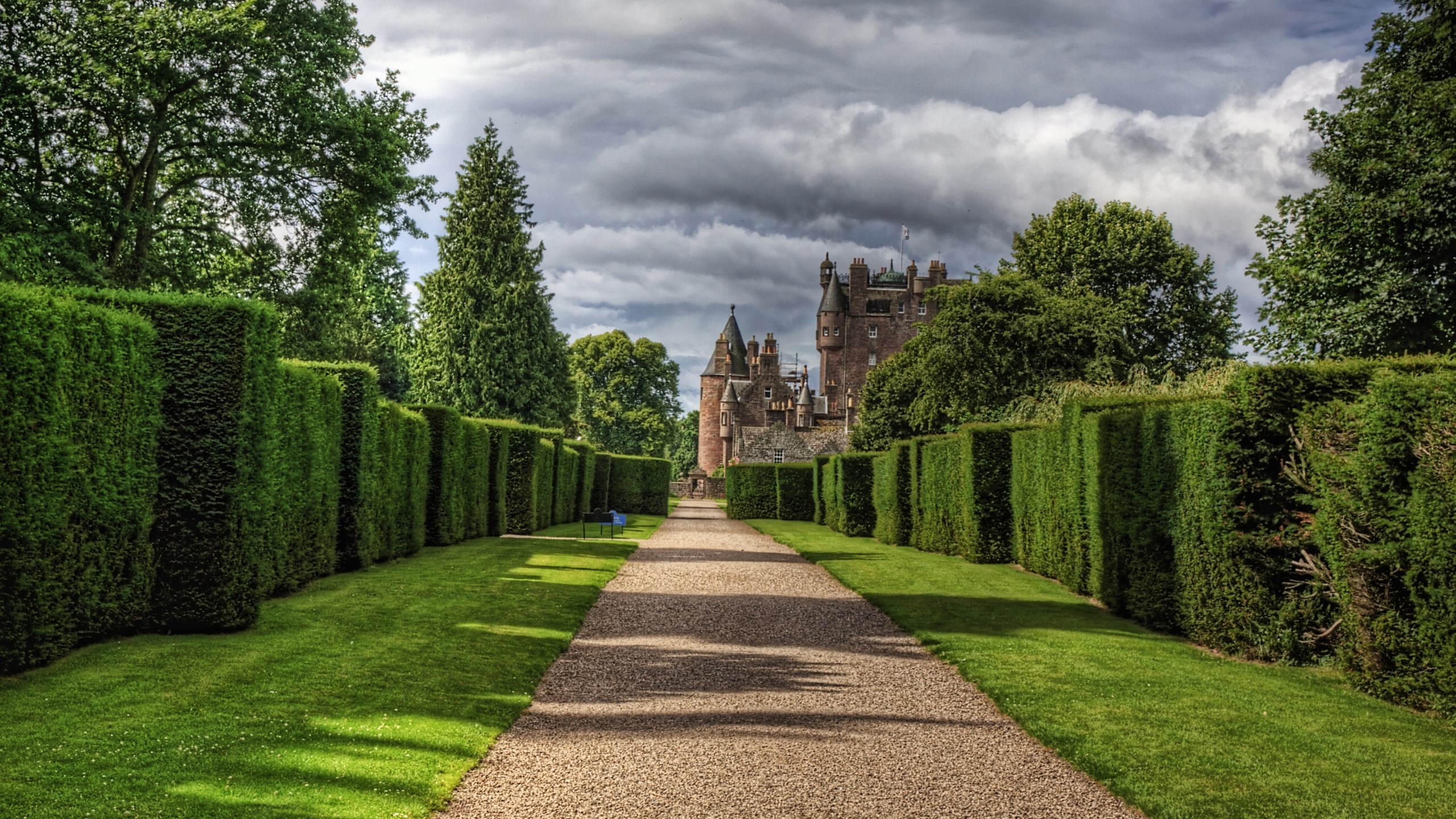 Glamis Castle path with manicured hedges HD Wallpaper