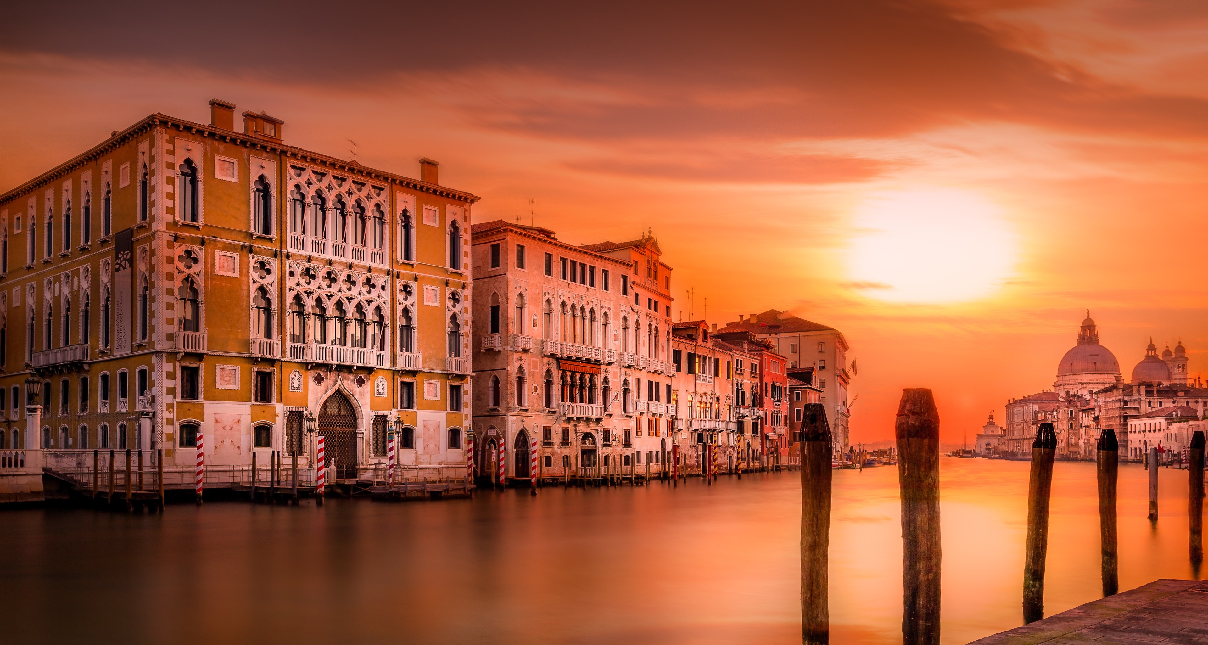 Venice canal at sunset 4K HD Wallpaper
