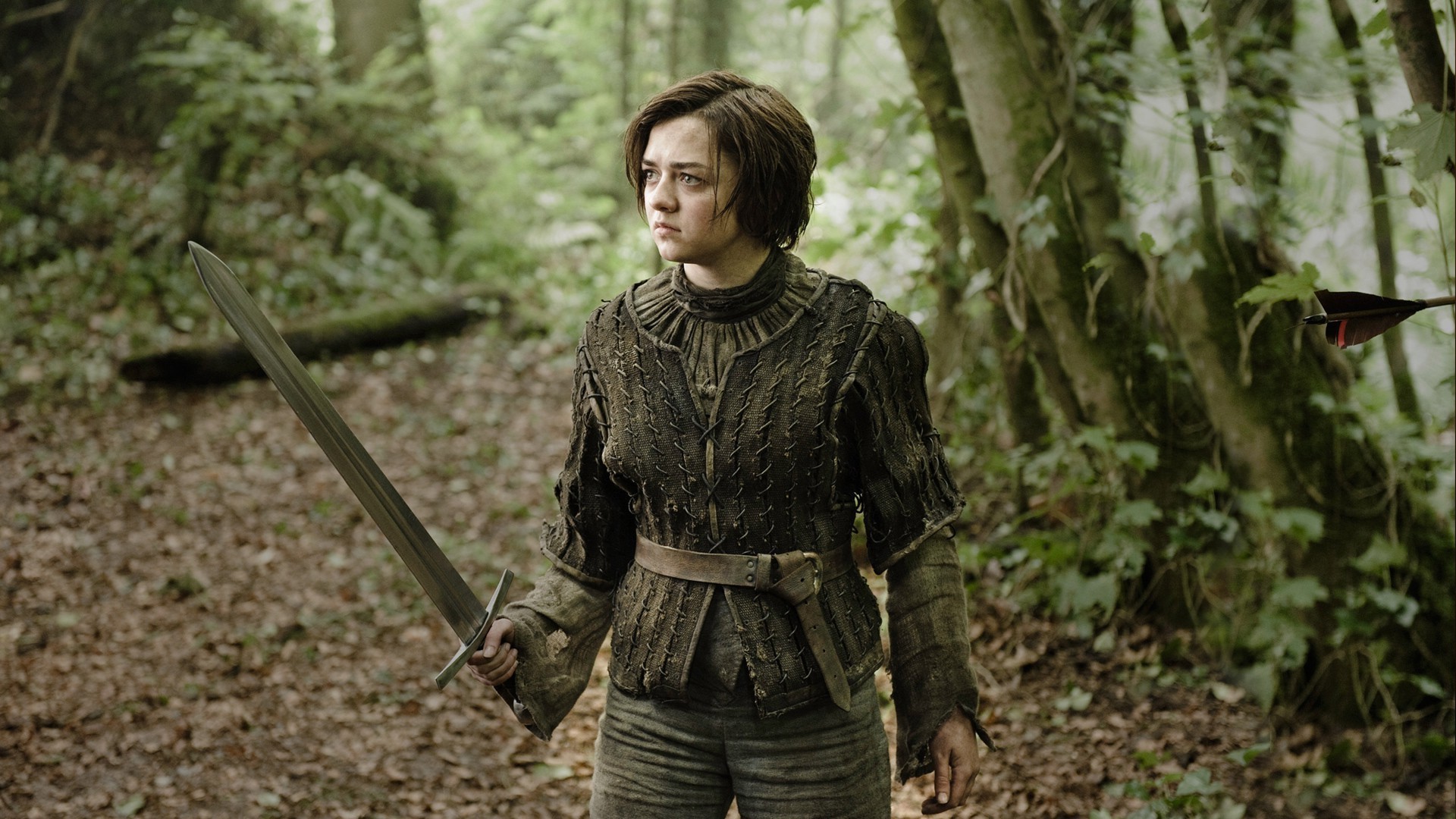 Arya Stark from Game of Thrones holding a sword HD Wallpaper