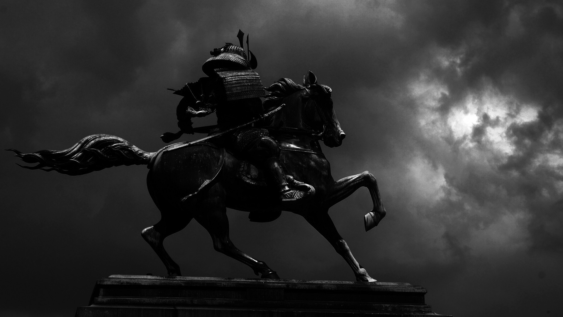 Samurai warrior on horseback statue HD Wallpaper