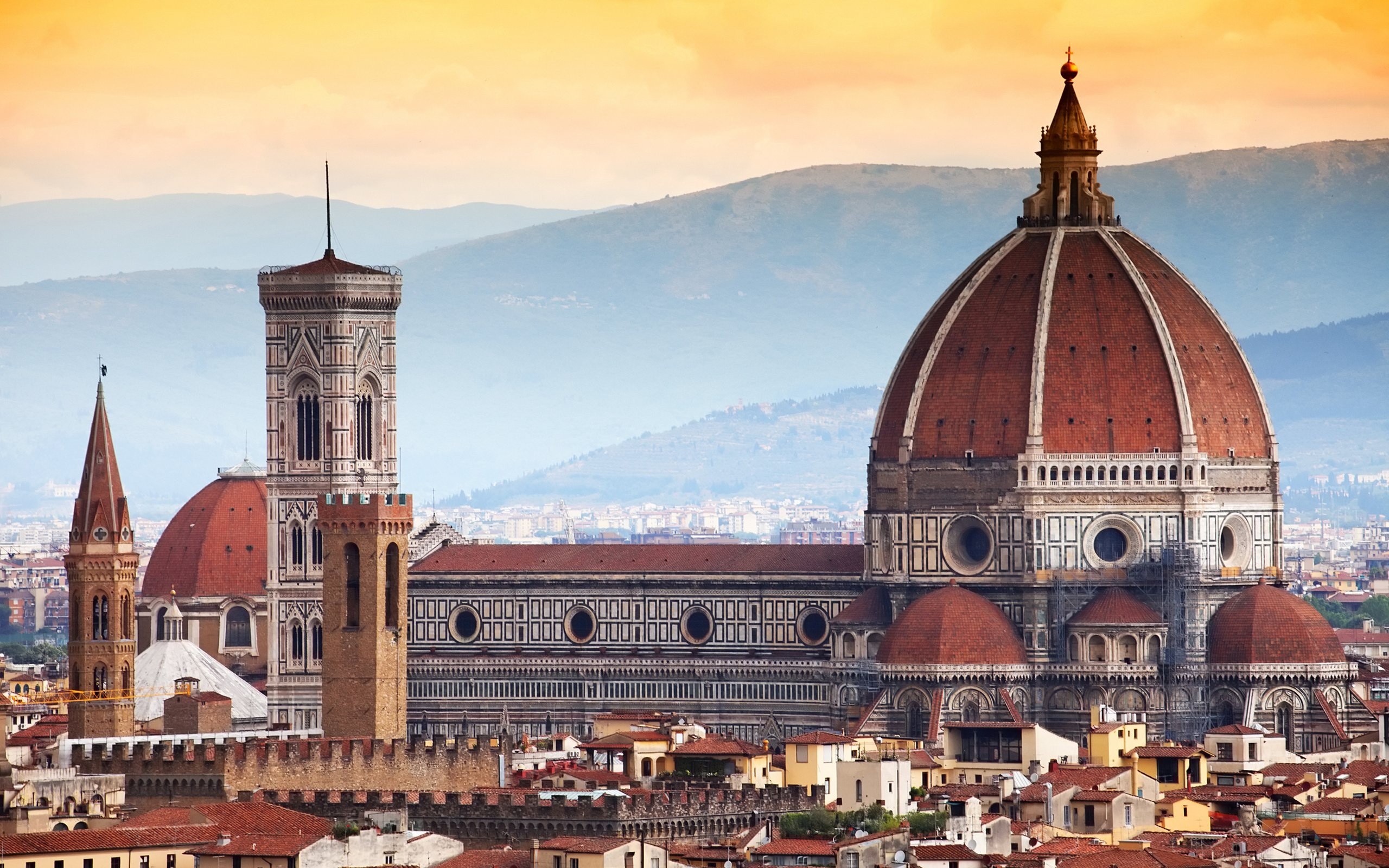 Florence Cathedral dome and Giotto's Campanile, Italy HD Wallpaper