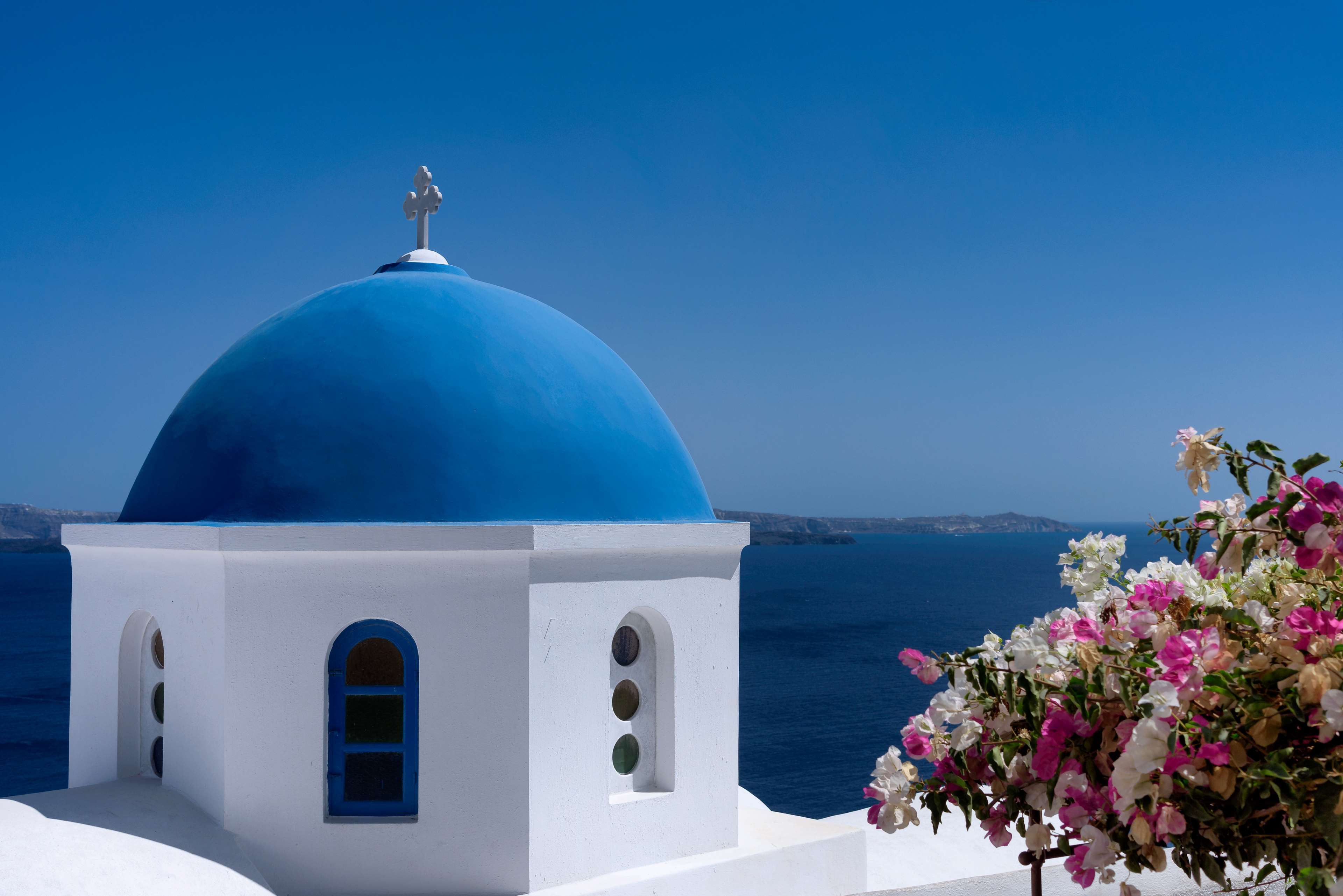 Blue Dome Church in Santorini, Greece 4K HD Wallpaper