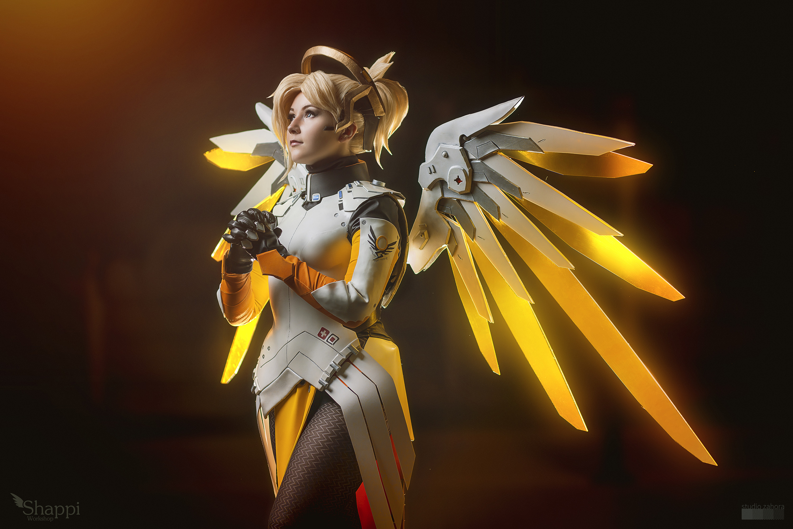 Mercy Overwatch Cosplay with Glowing Wings HD Wallpaper
