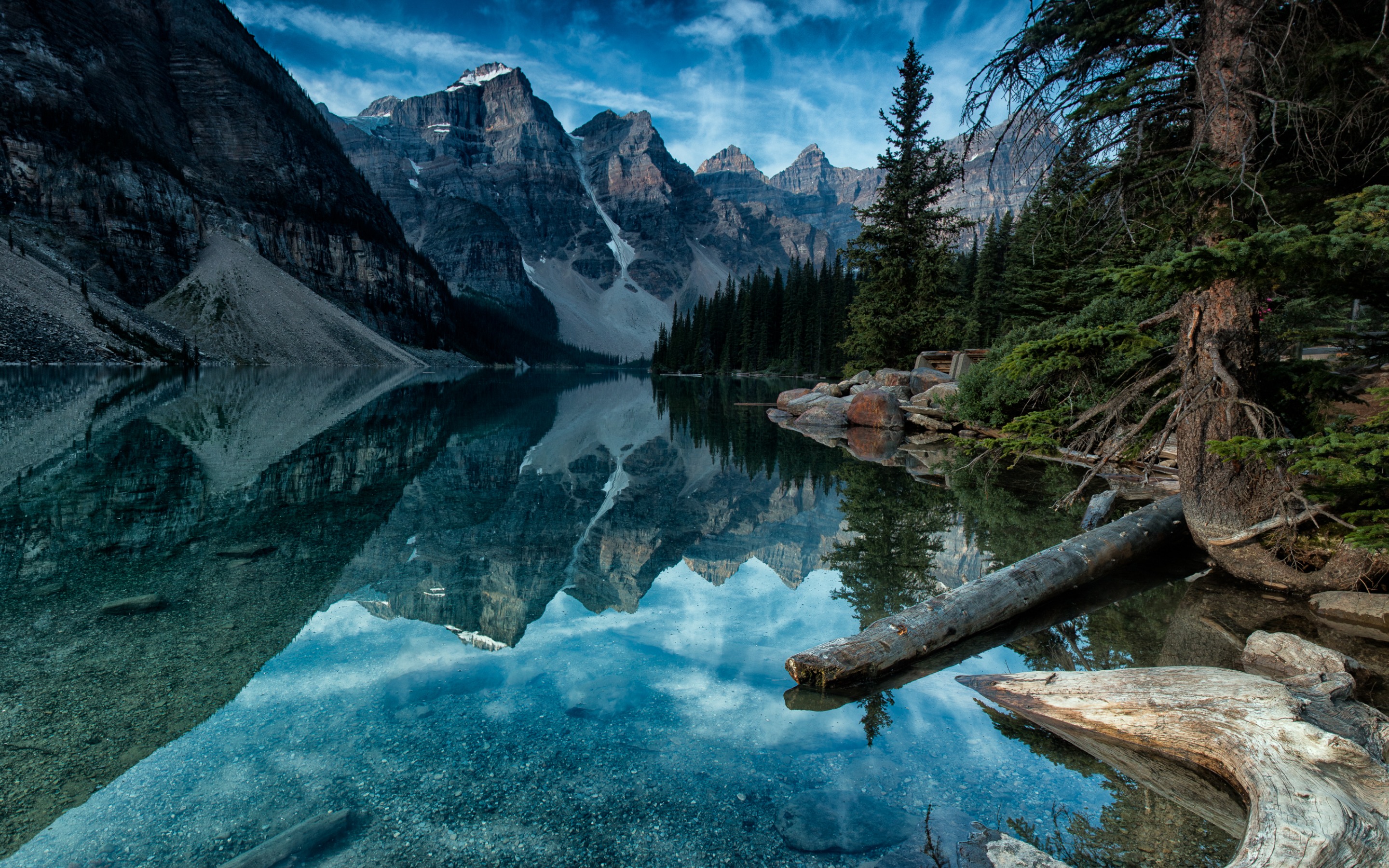 Moraine Lake and Mountains Reflection HD Wallpaper