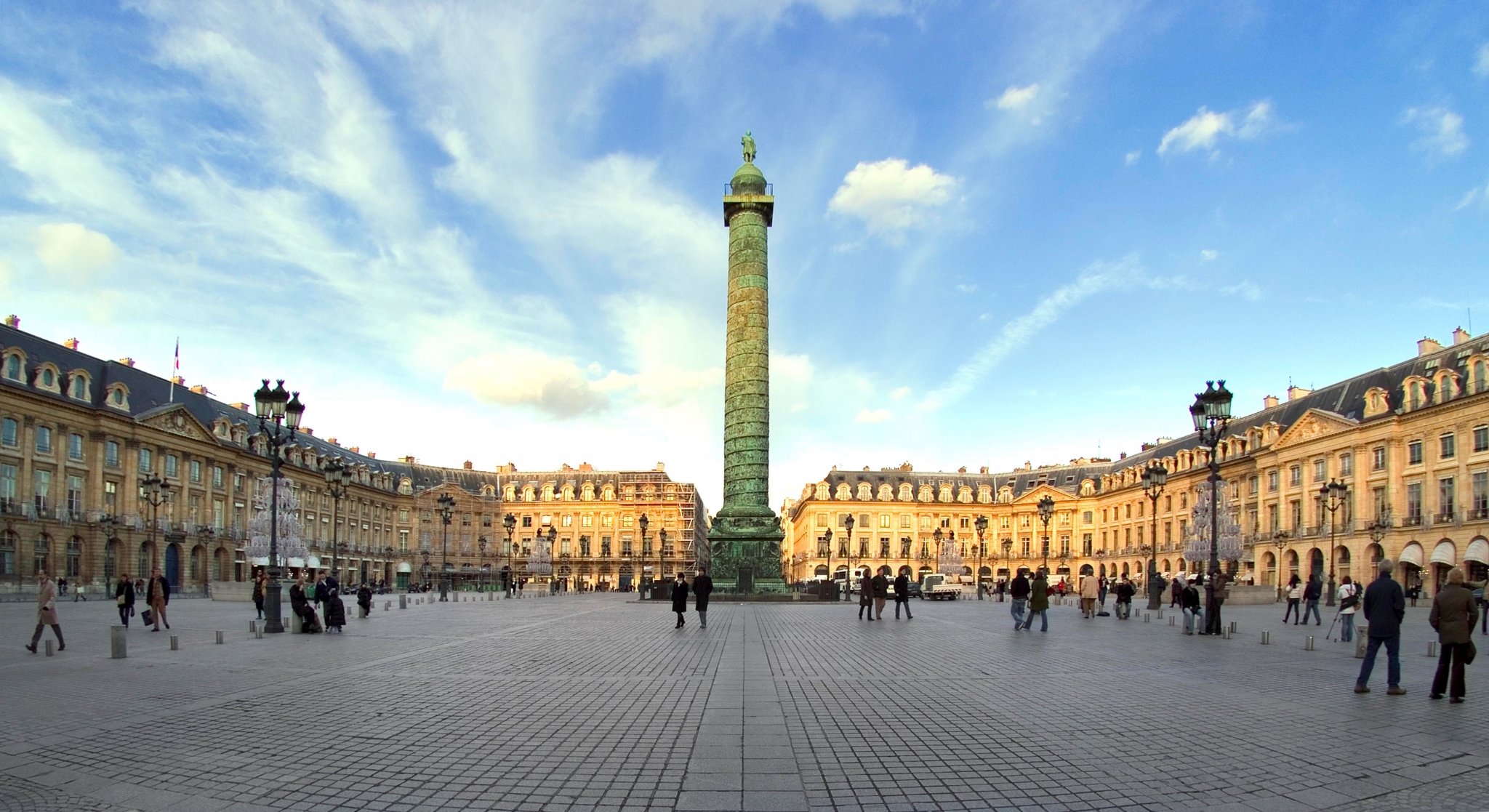 Vendome Column and buildings in Paris HD Wallpaper
