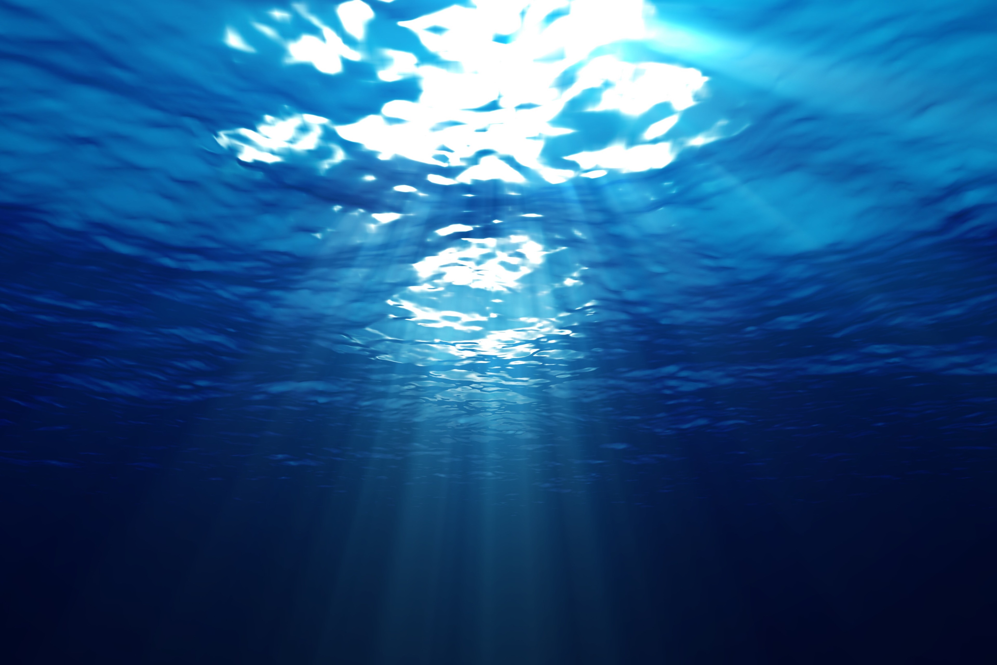 Underwater sunlight rays HD Wallpaper