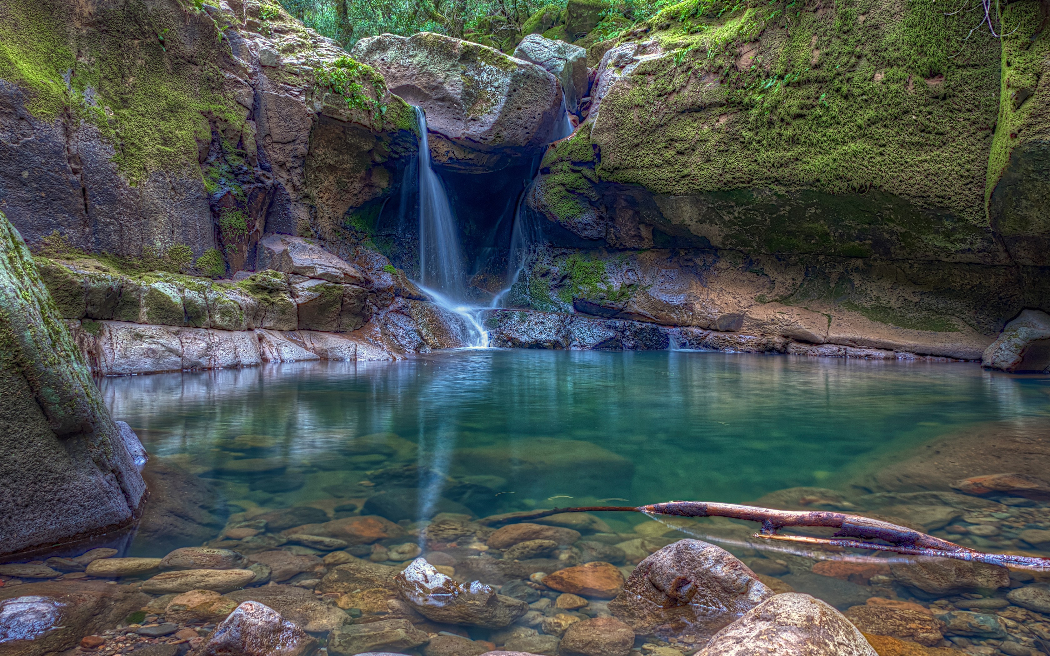 Serene Waterfall and Mossy Rock Pond HD Wallpaper