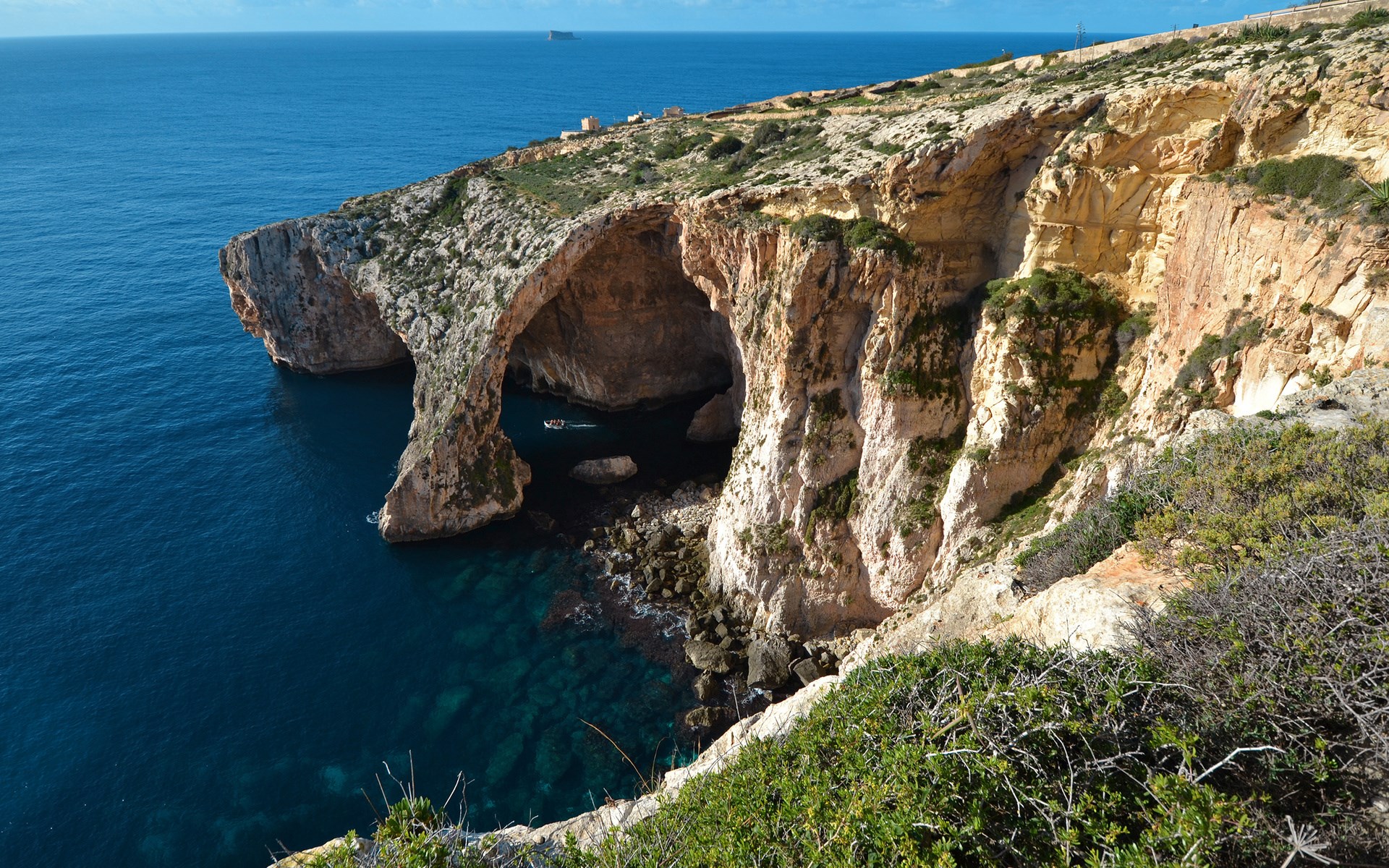 Natural arch over the sea HD Wallpaper