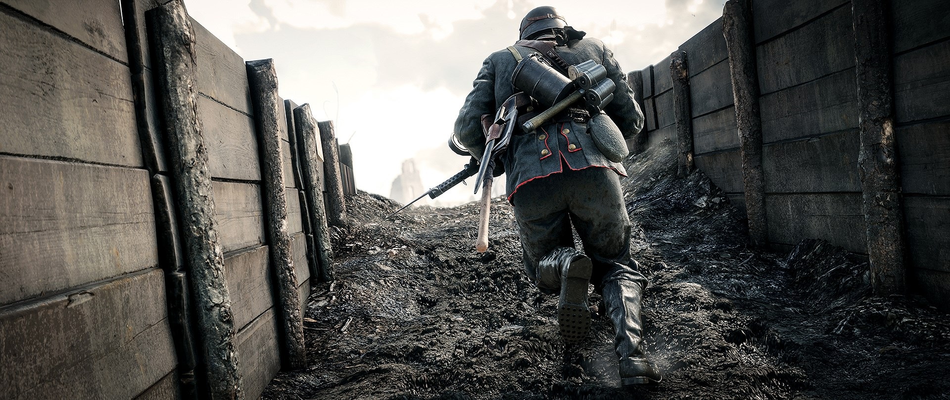 Soldier running through a trench in Battlefield 1 HD Wallpaper
