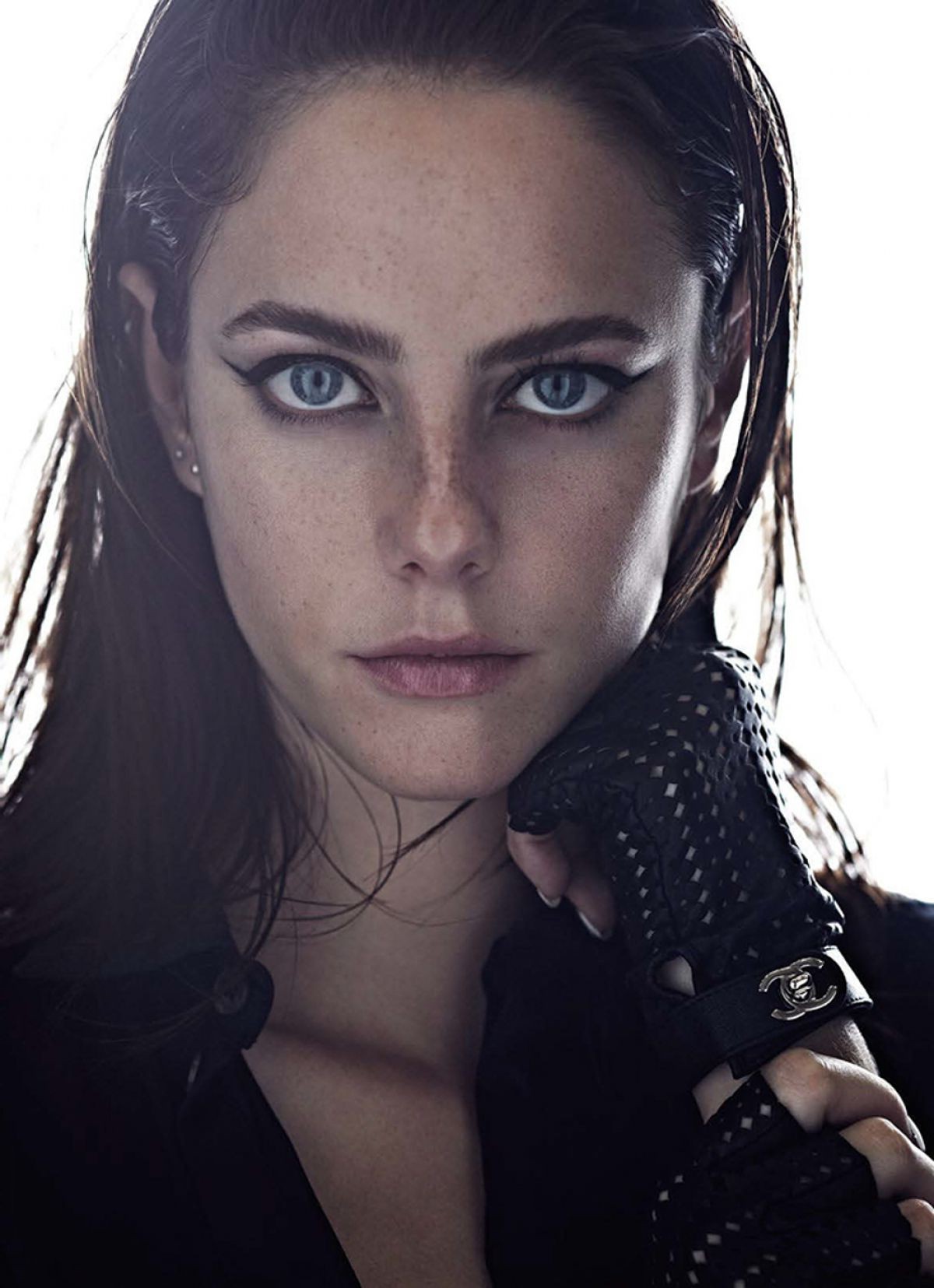 Kaya Scodelario portrait with Chanel gloves HD Wallpaper