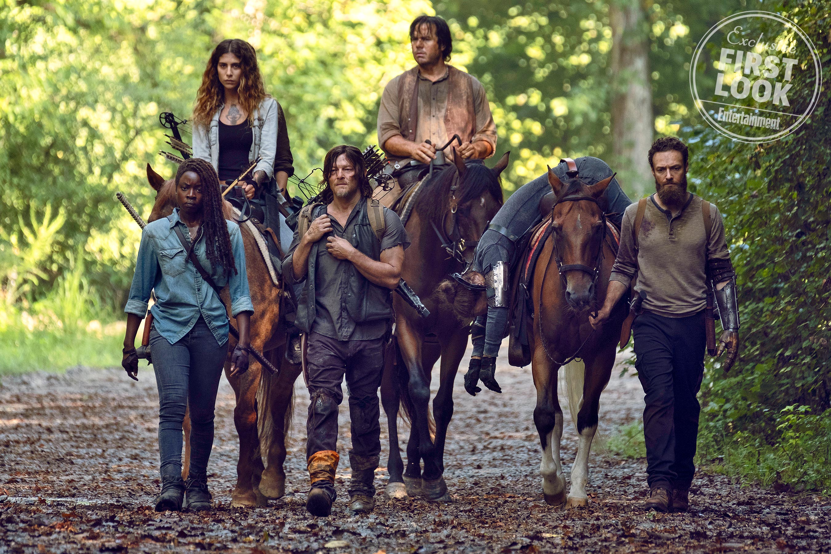 The Walking Dead characters Daryl Dixon, Michonne, Aaron, and others on horseback HD Wallpaper