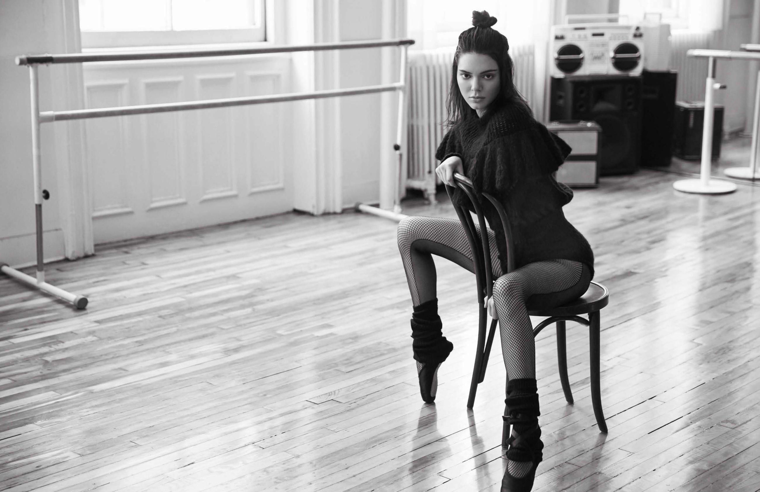 Kendall Jenner Monochrome Vogue Photoshoot HD Wallpaper