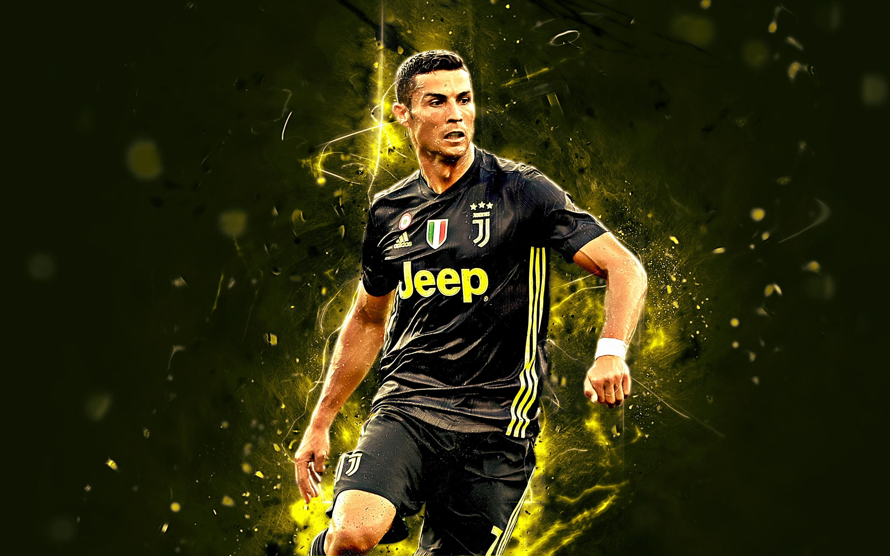Cristiano Ronaldo in Juventus Jersey Action Pose HD Wallpaper