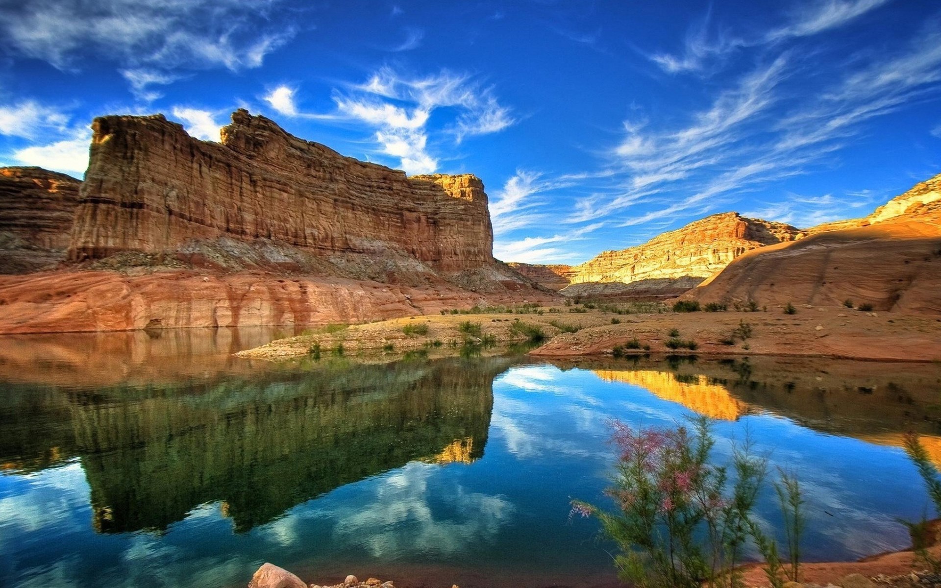 Desert canyon with lake and reflections HD Wallpaper