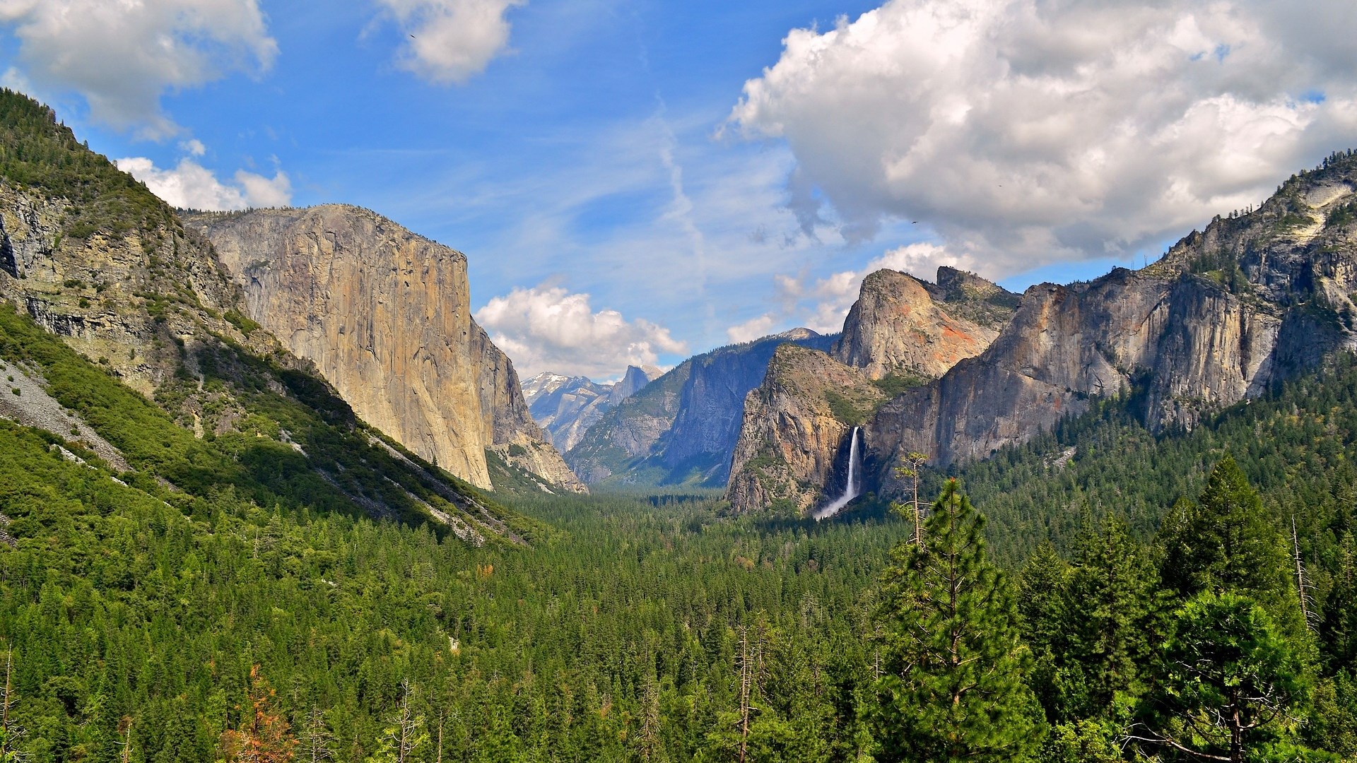 Yosemite Valley with Bridalveil Fall and El Capitan HD Wallpaper