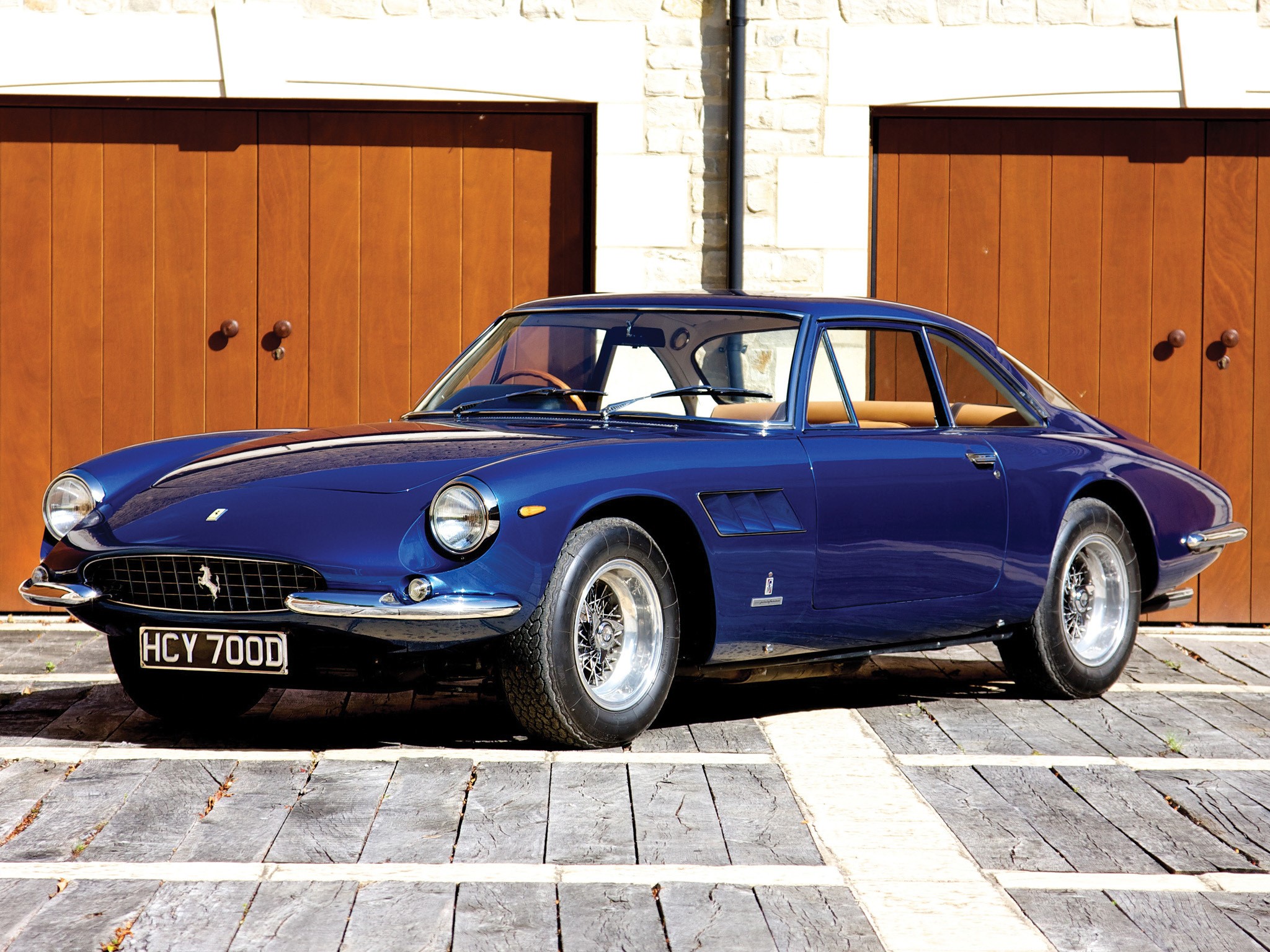 Blue Ferrari 330 GT 2+2 Series II HD Wallpaper