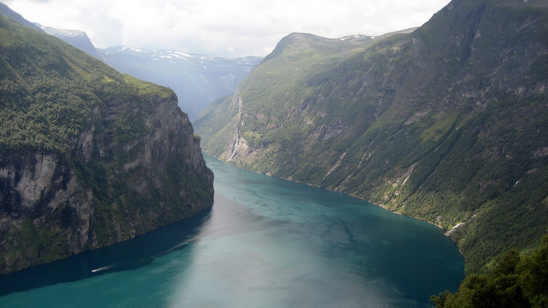 Geirangerfjord, Norway with a boat HD Wallpaper