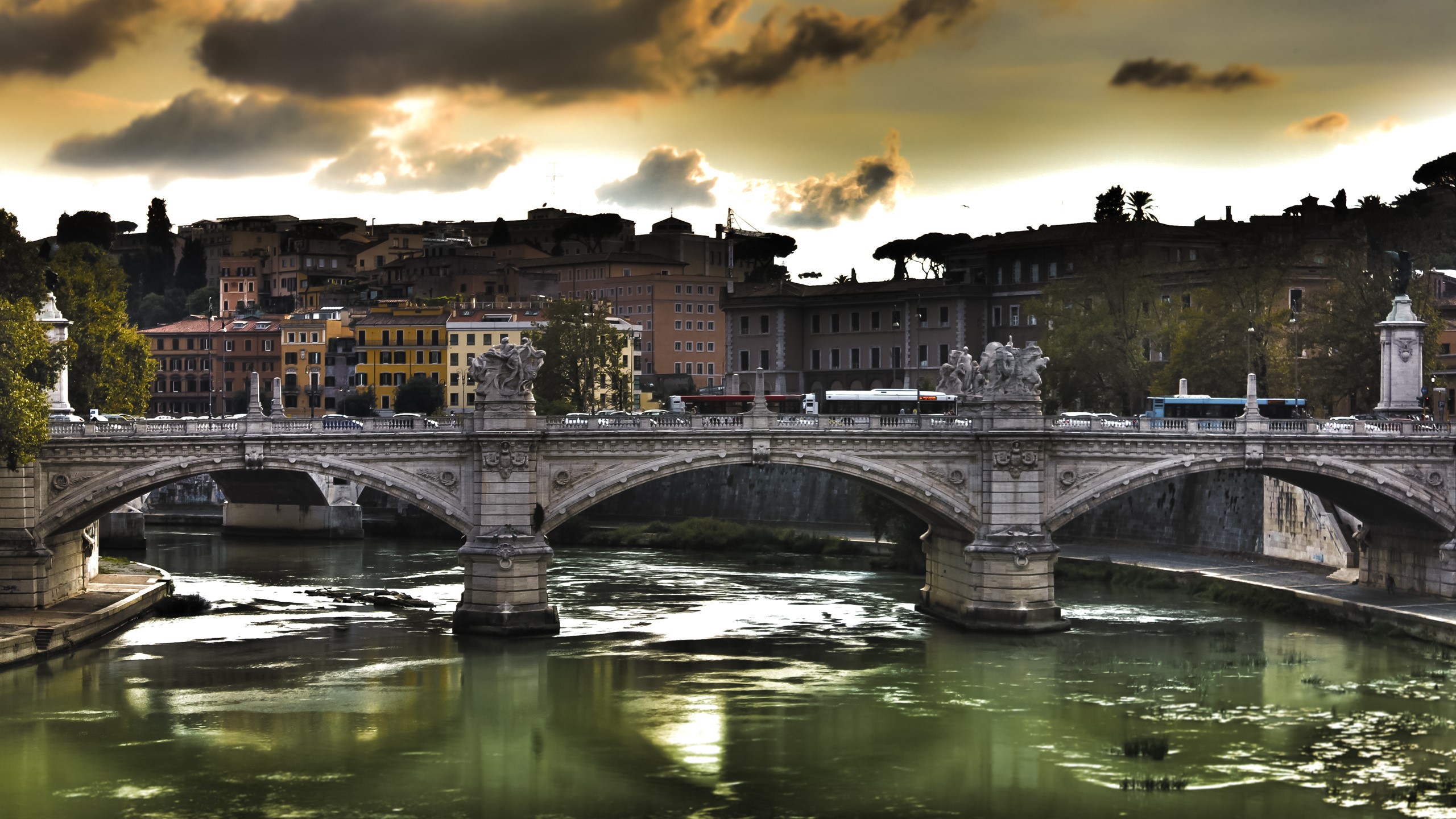 Ponte Sant'Angelo bridge over the Tiber River in Rome HD Wallpaper