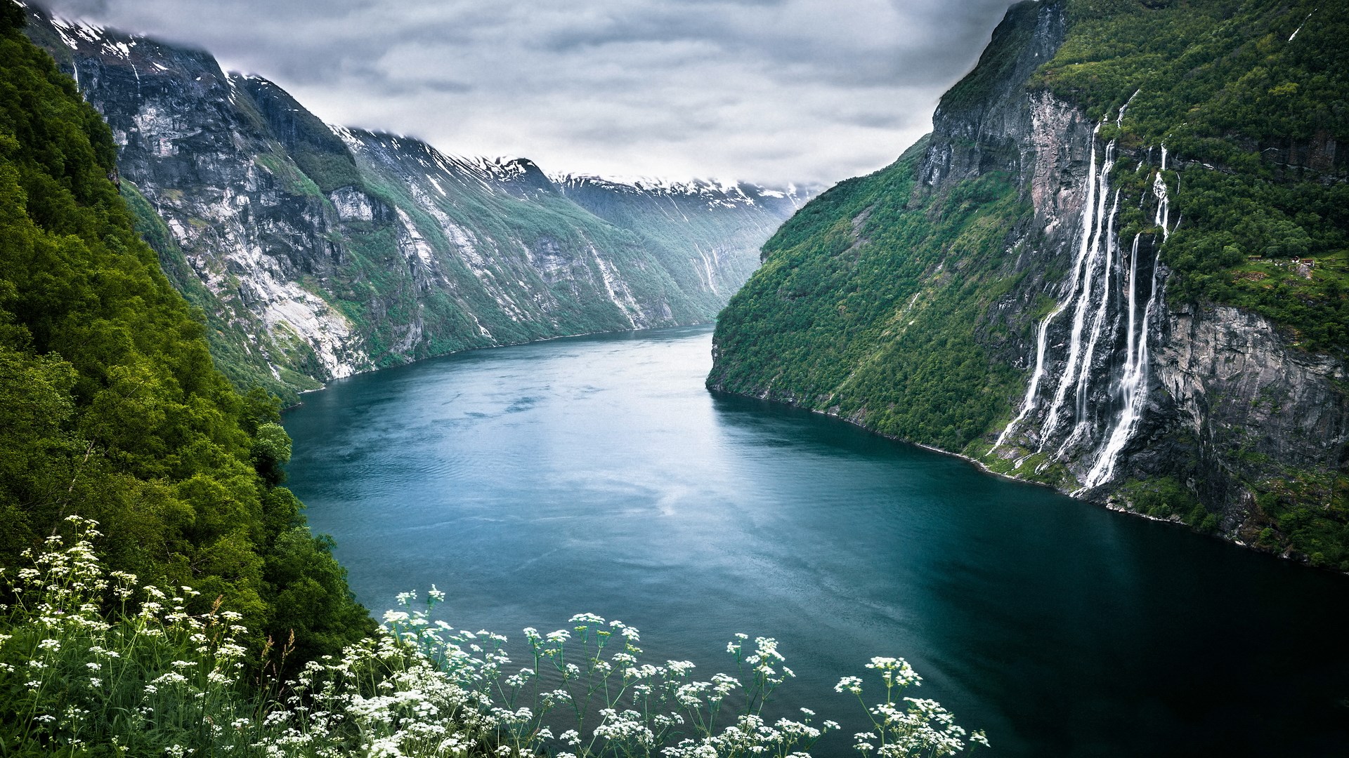 Geirangerfjord with Seven Sisters Waterfall, Norway HD Wallpaper