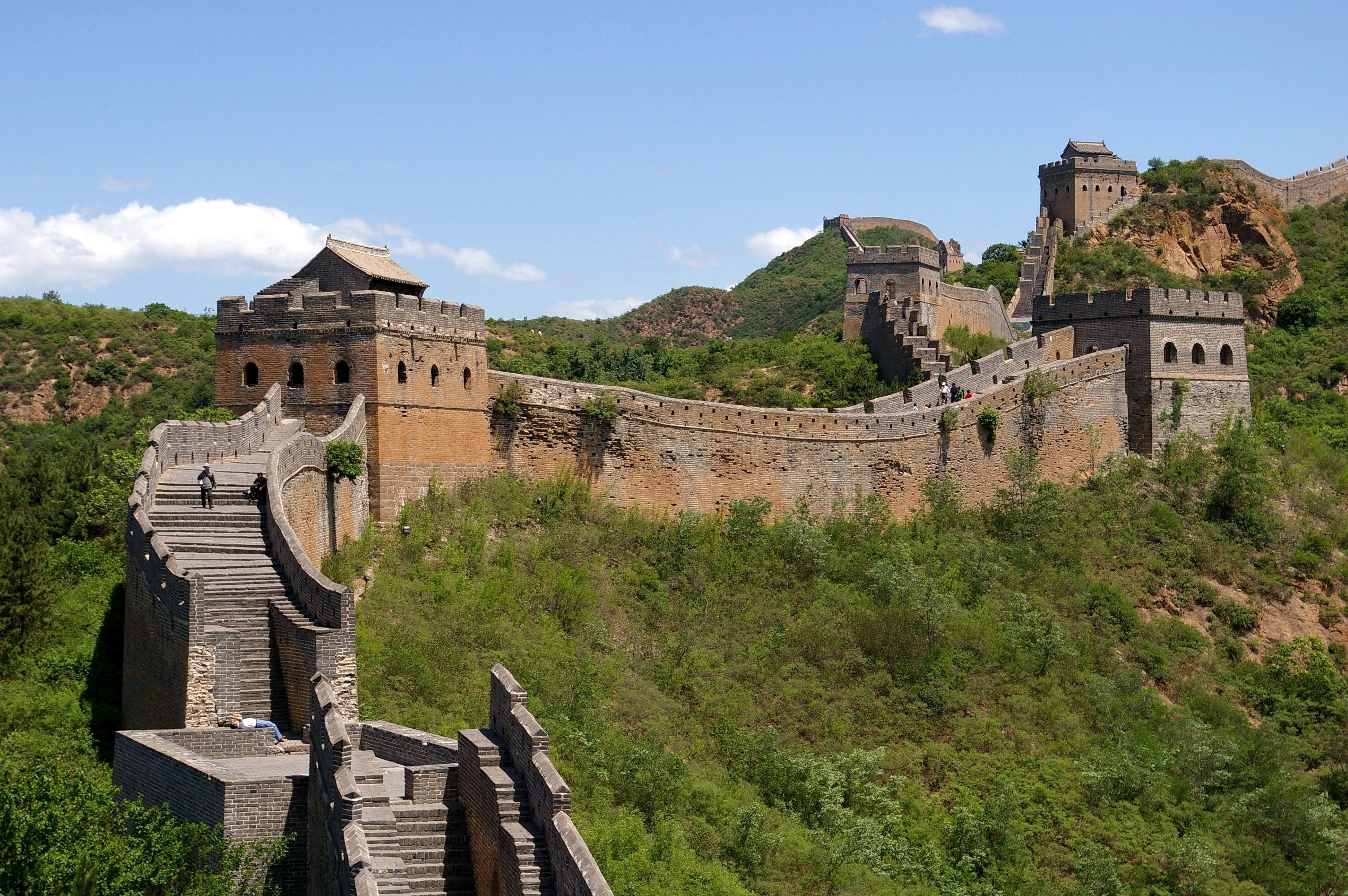 The Great Wall of China on a Sunny Day HD Wallpaper