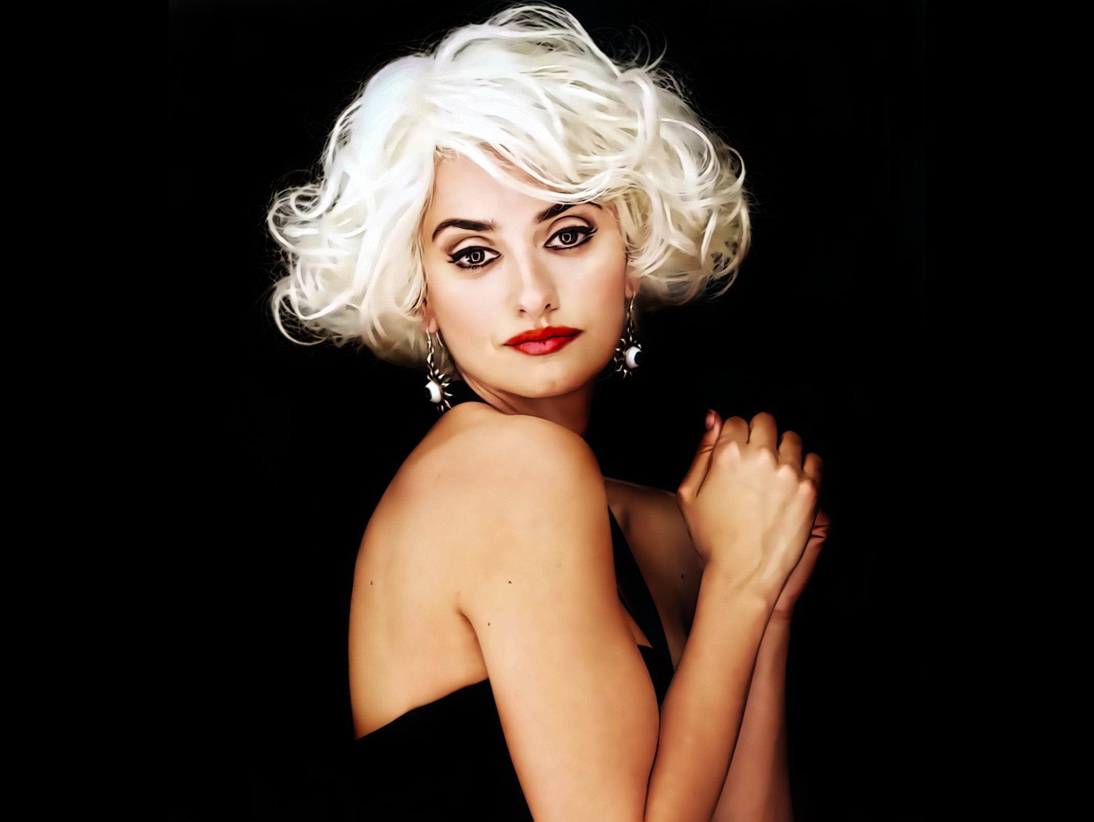 Penelope Cruz with blonde curly hair HD Wallpaper