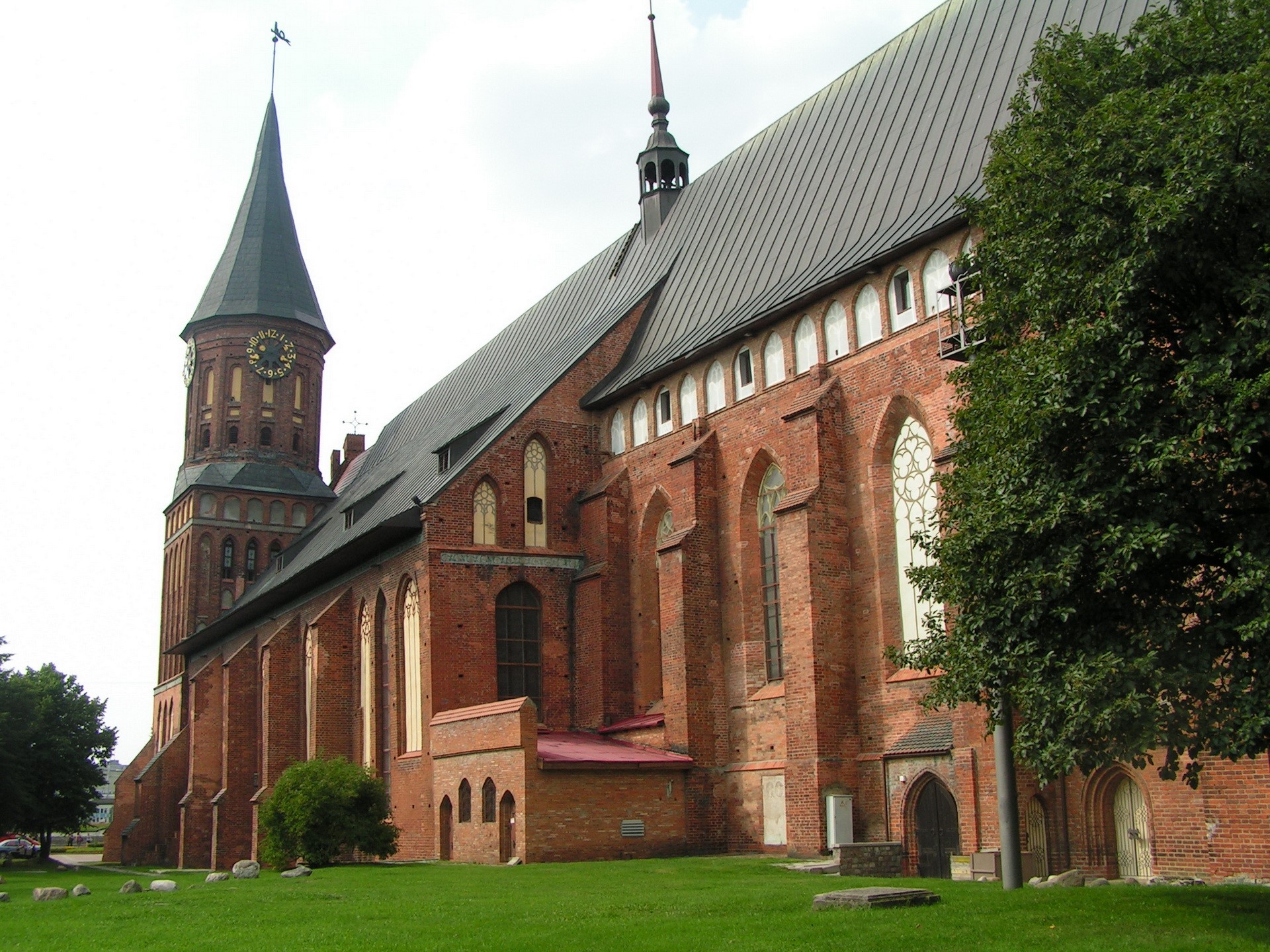 Königsberg Cathedral in Kaliningrad, Russia HD Wallpaper