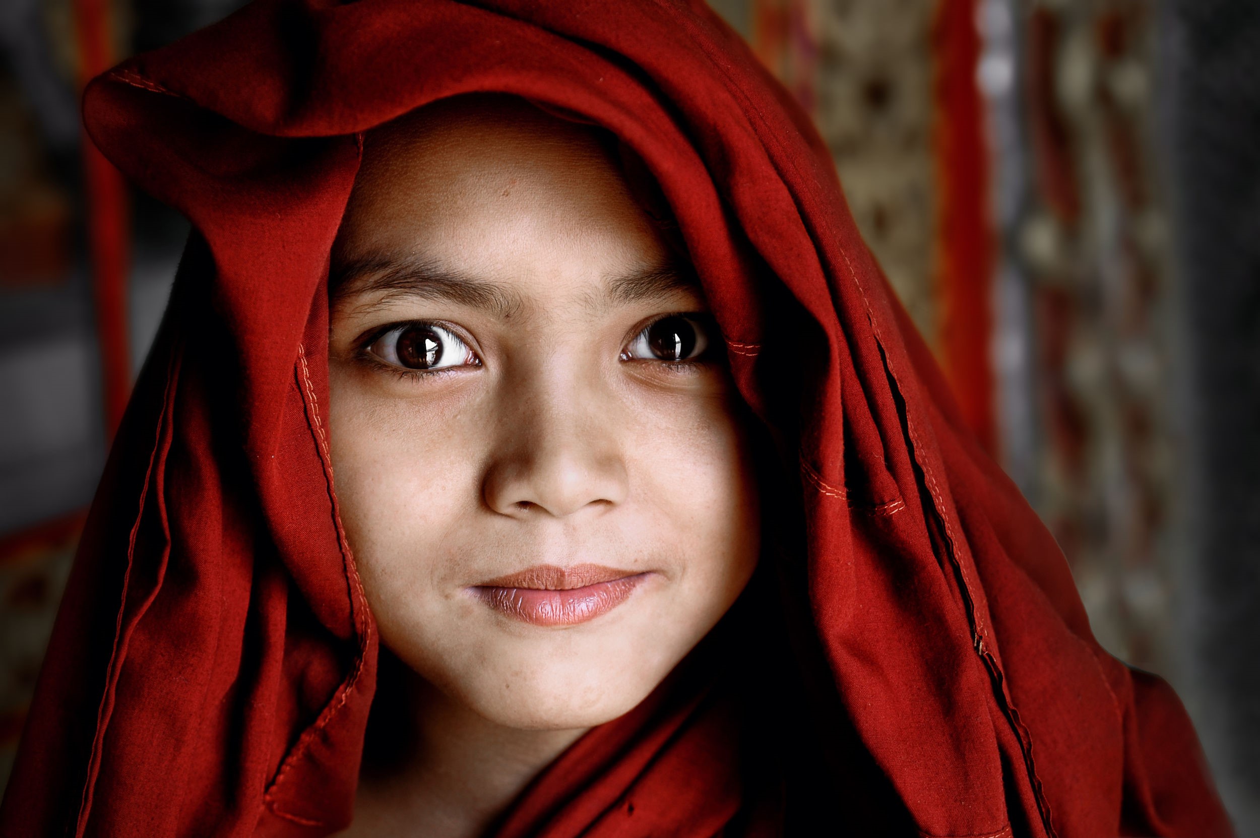 Girl wearing a red headscarf HD Wallpaper