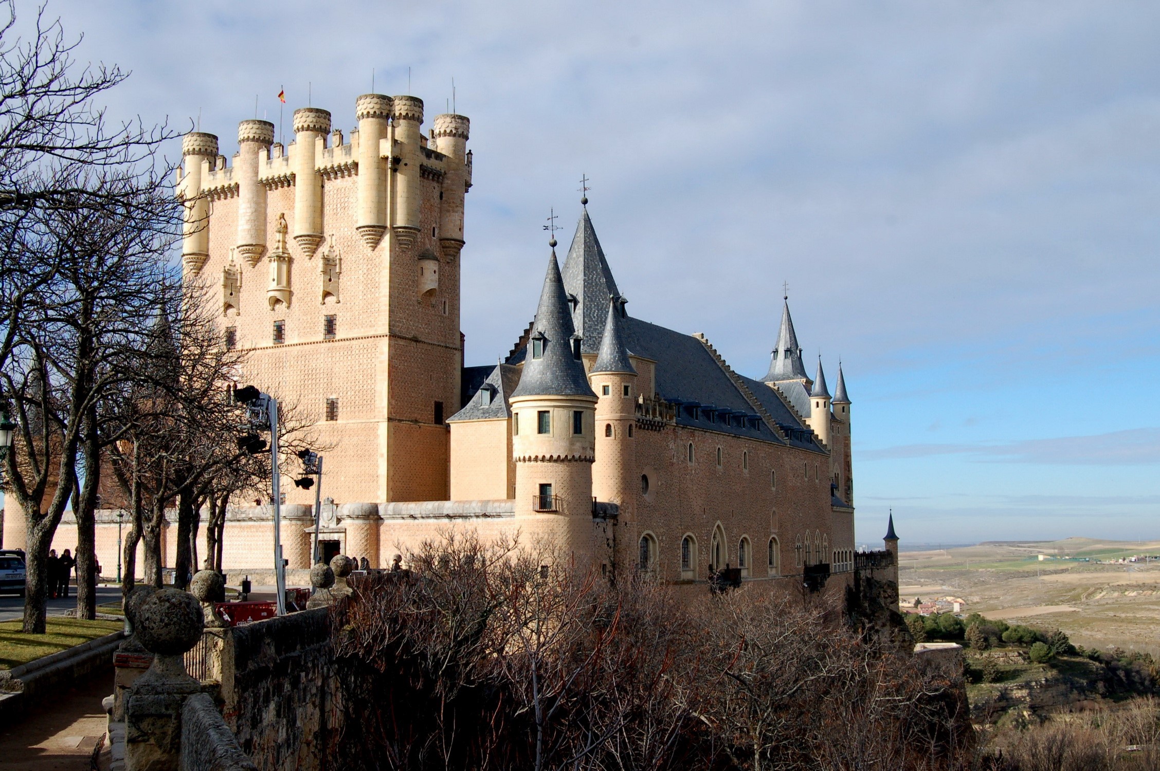 Alcázar of Segovia Castle in Spain HD Wallpaper