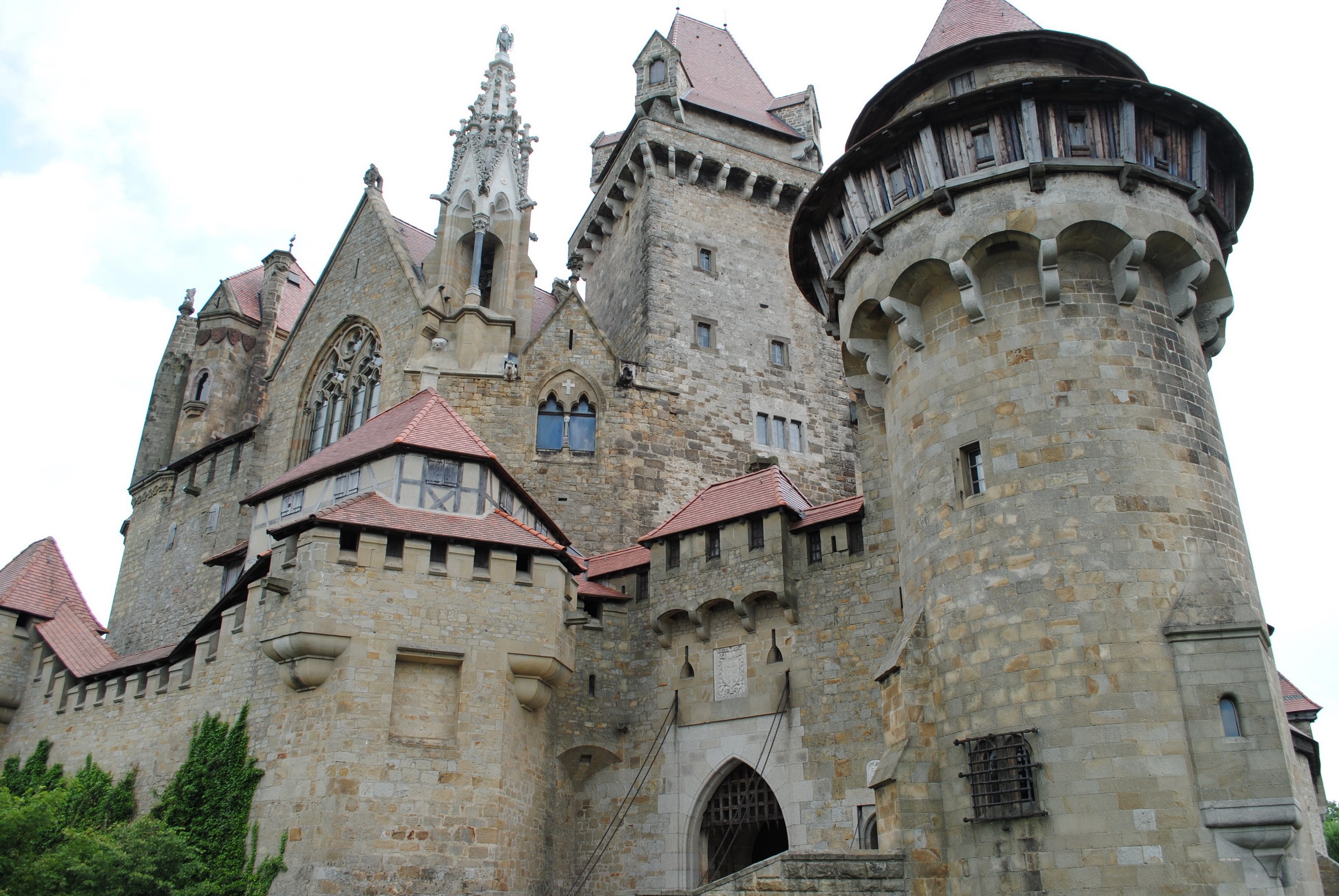 Burg Kreuzenstein Castle in Austria HD Wallpaper