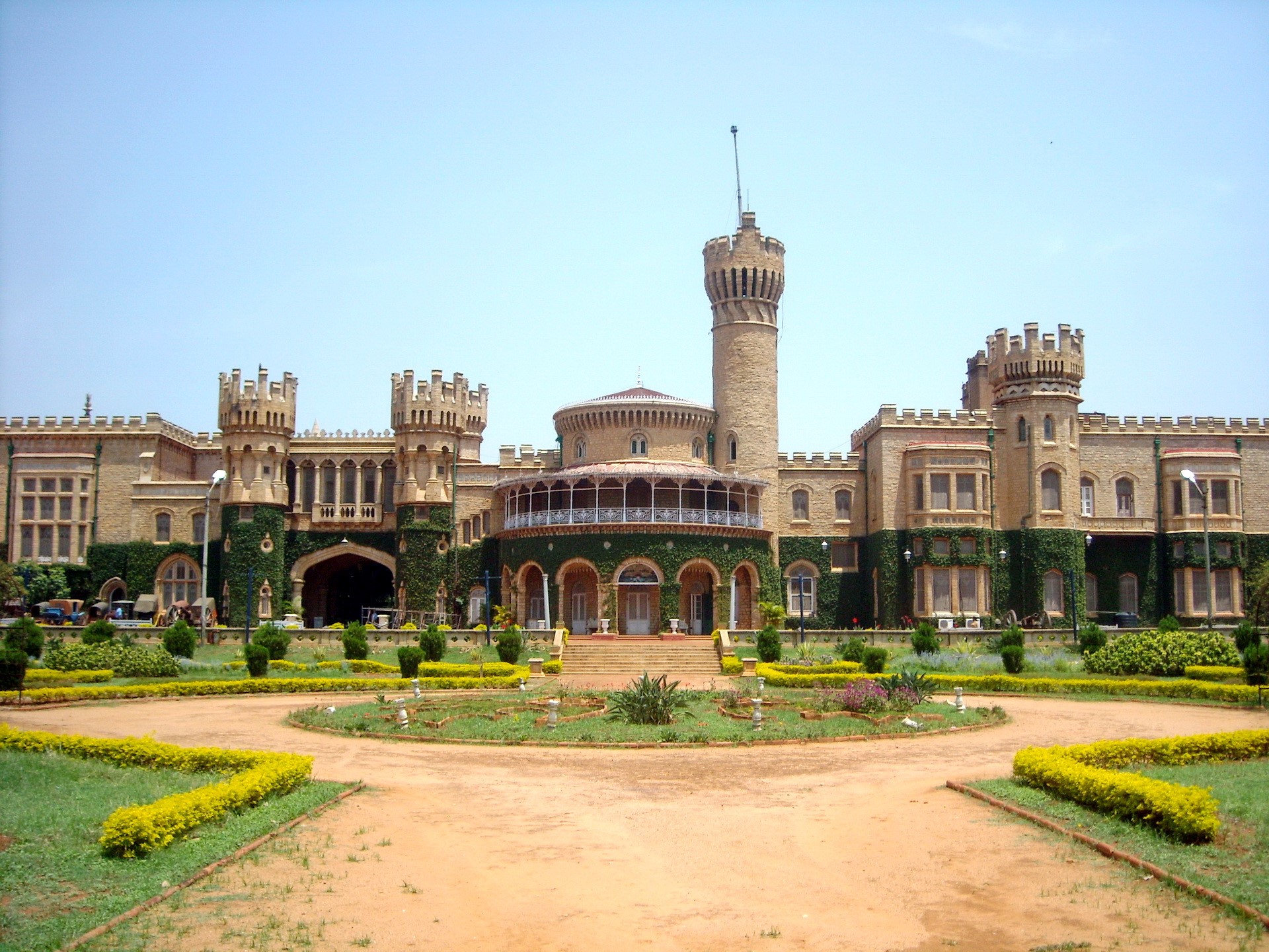 Bangalore Palace India HD Wallpaper