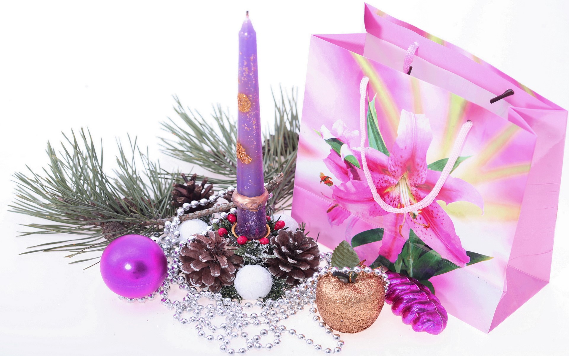 Christmas Decorations with Candle and Gift Bag HD Wallpaper