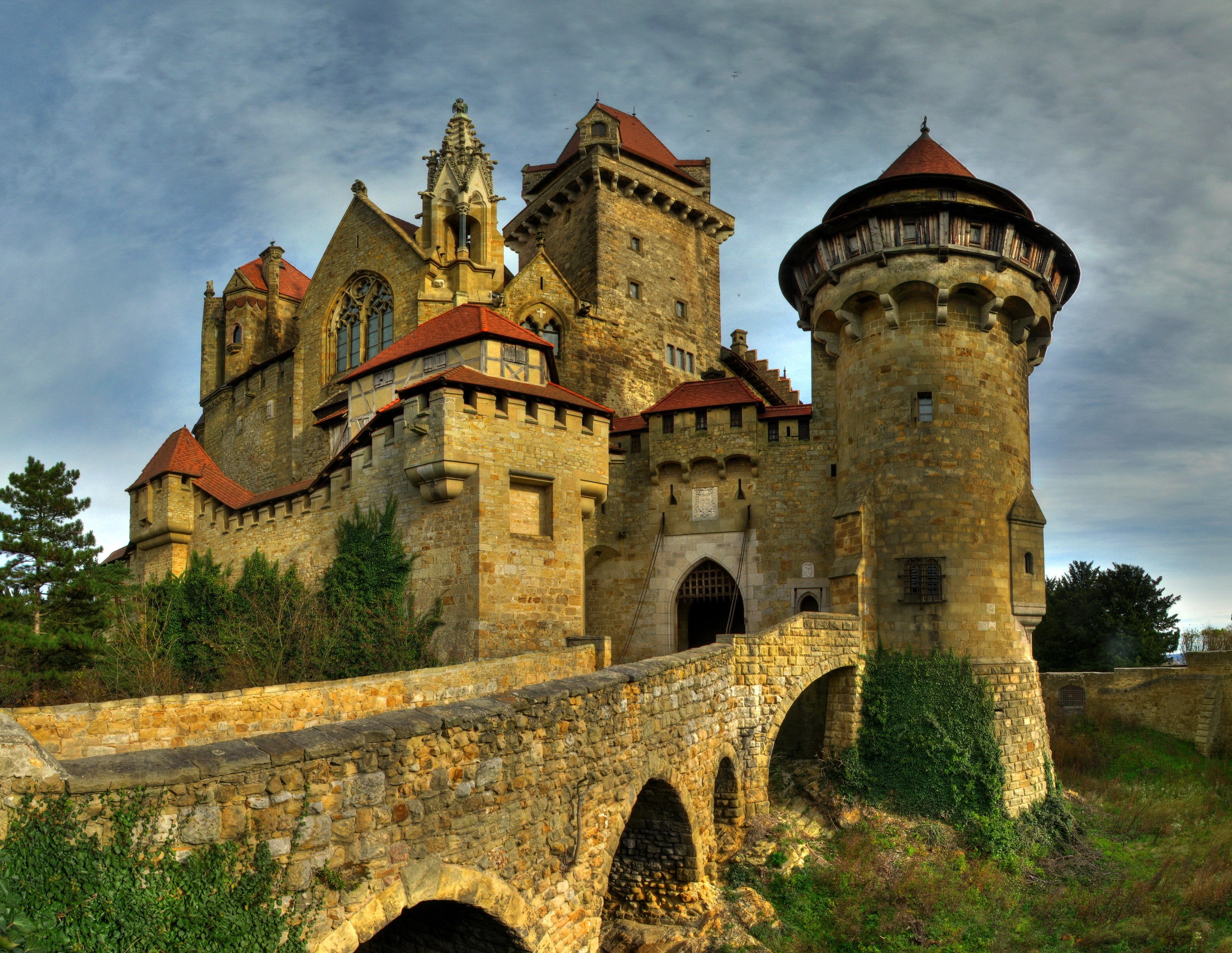 Kreuzenstein Castle, Austria HD Wallpaper