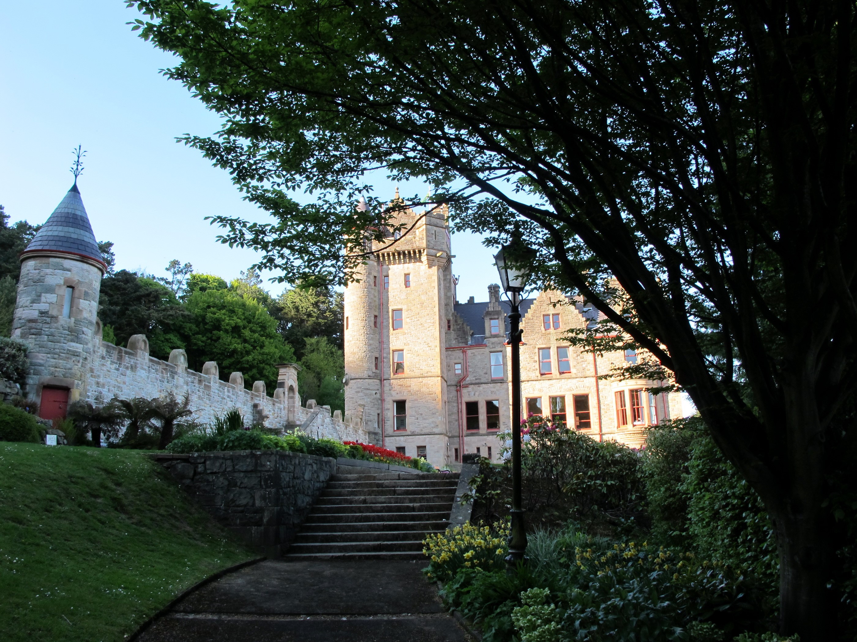 Castle in Belfast, Ireland HD Wallpaper