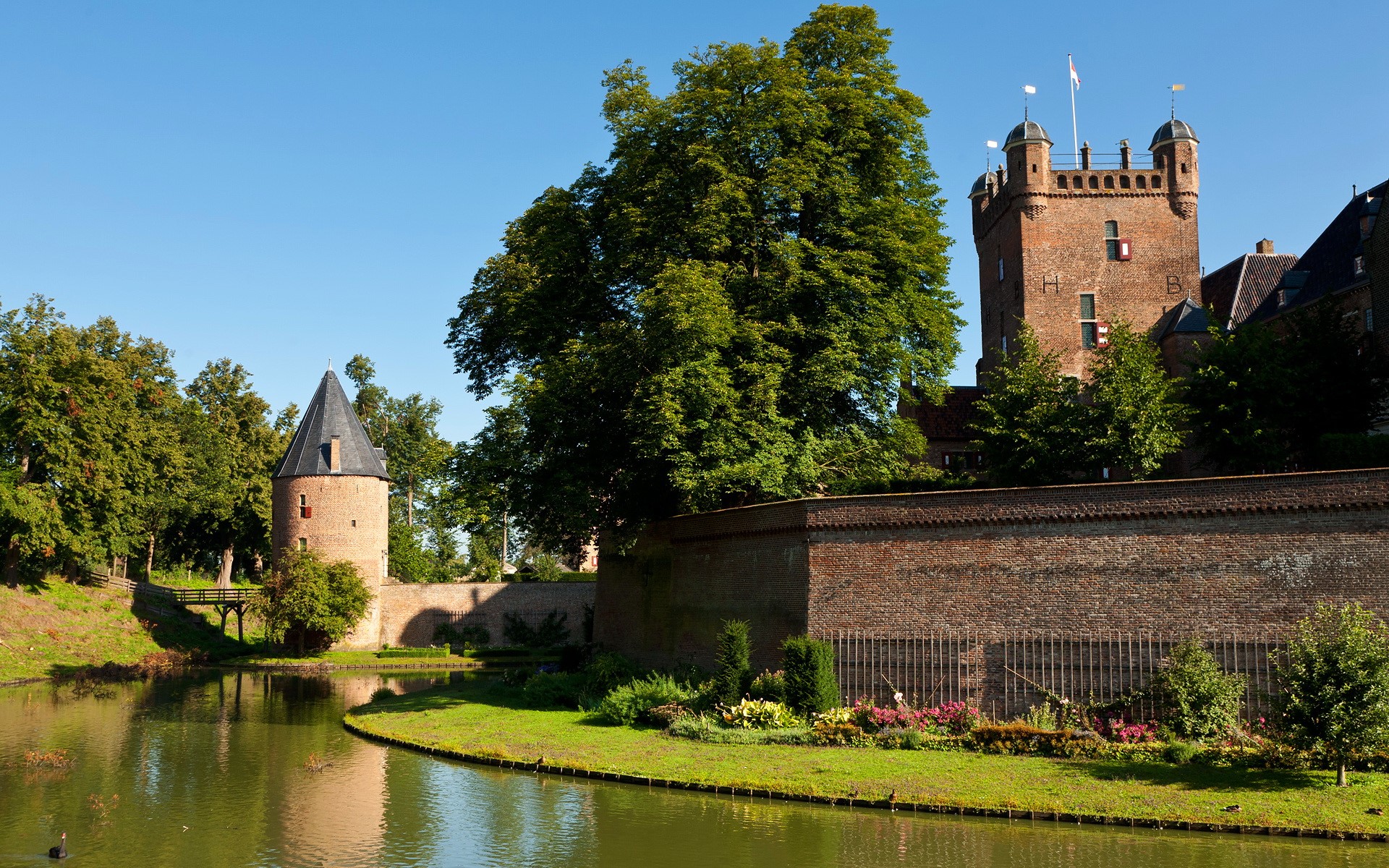 Castle Huis Bergh in Holland HD Wallpaper