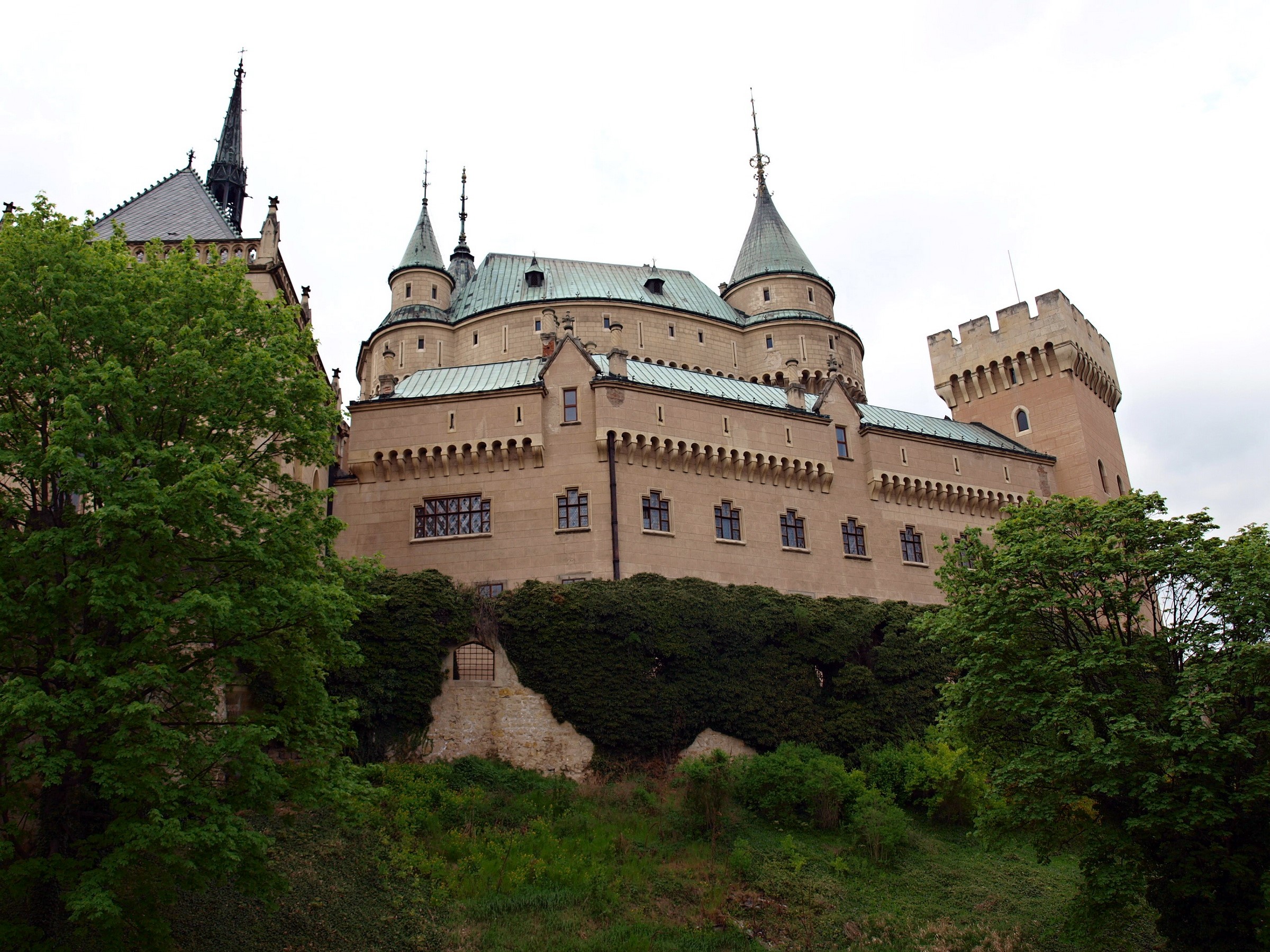 Bojnicky Castle in Slovakia HD Wallpaper