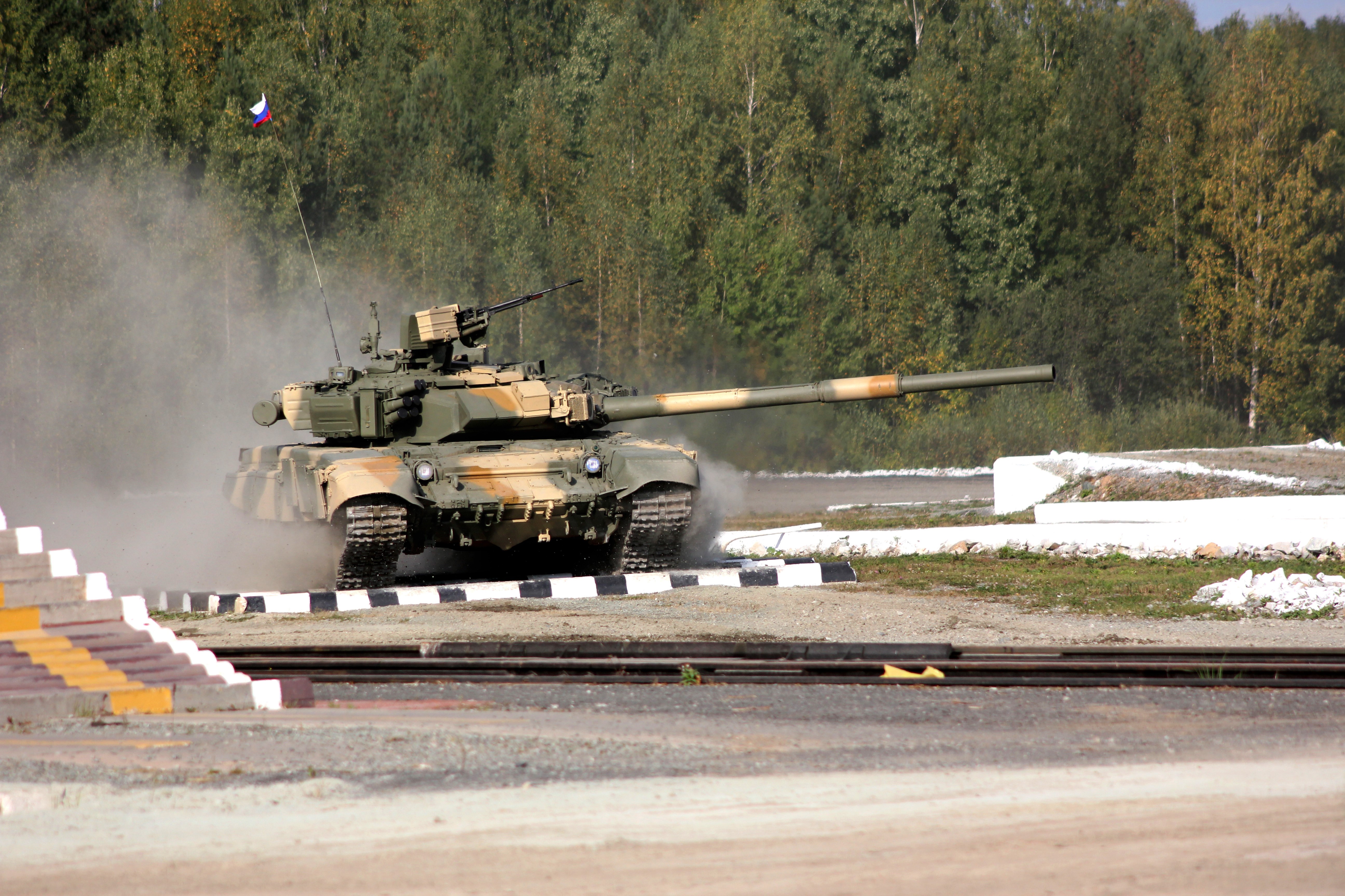 Russian Tank in Motion HD Wallpaper